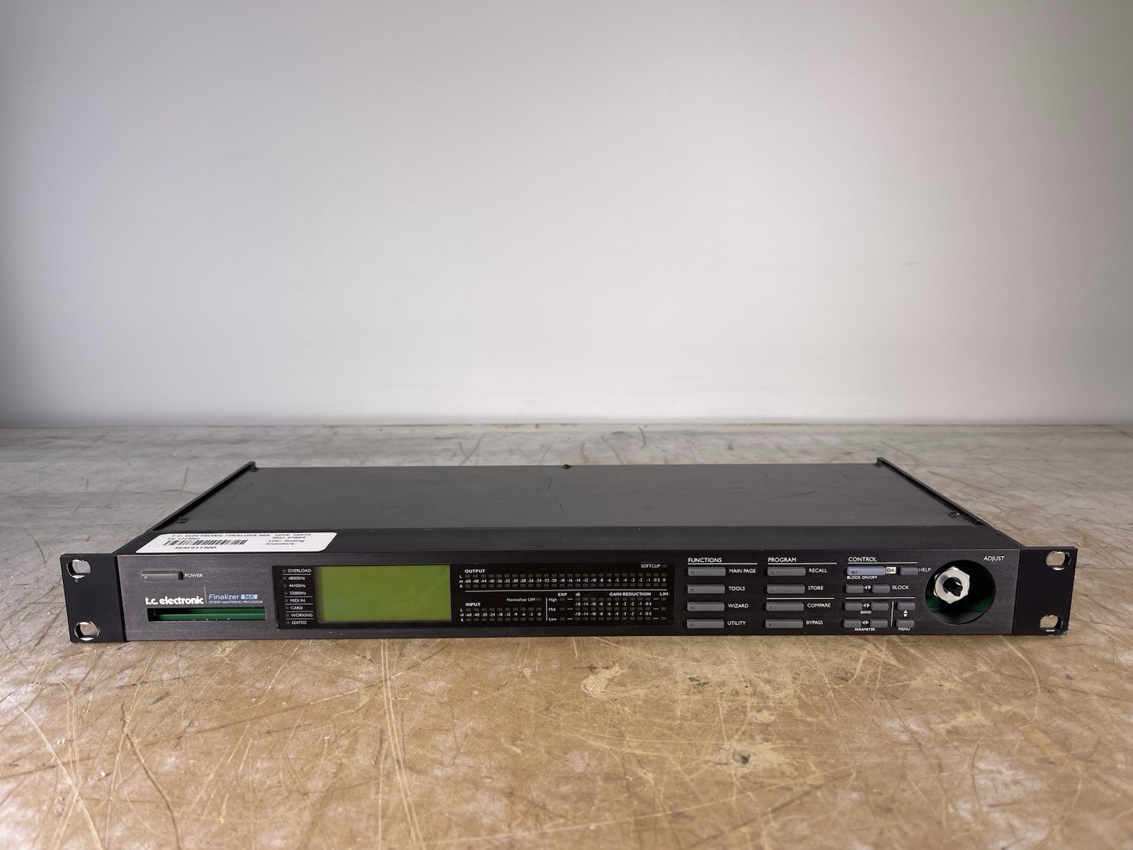 T.C. ELECTRONIC FINALIZER 96K STUDIO MASTERING PROCESSOR - (FOR PARTS)