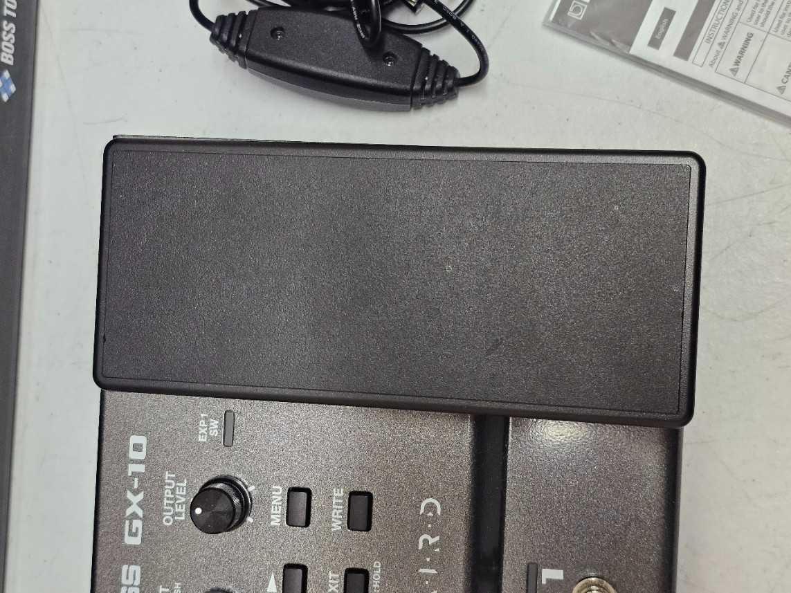 Boss GX-10 Guitar Effects Processor