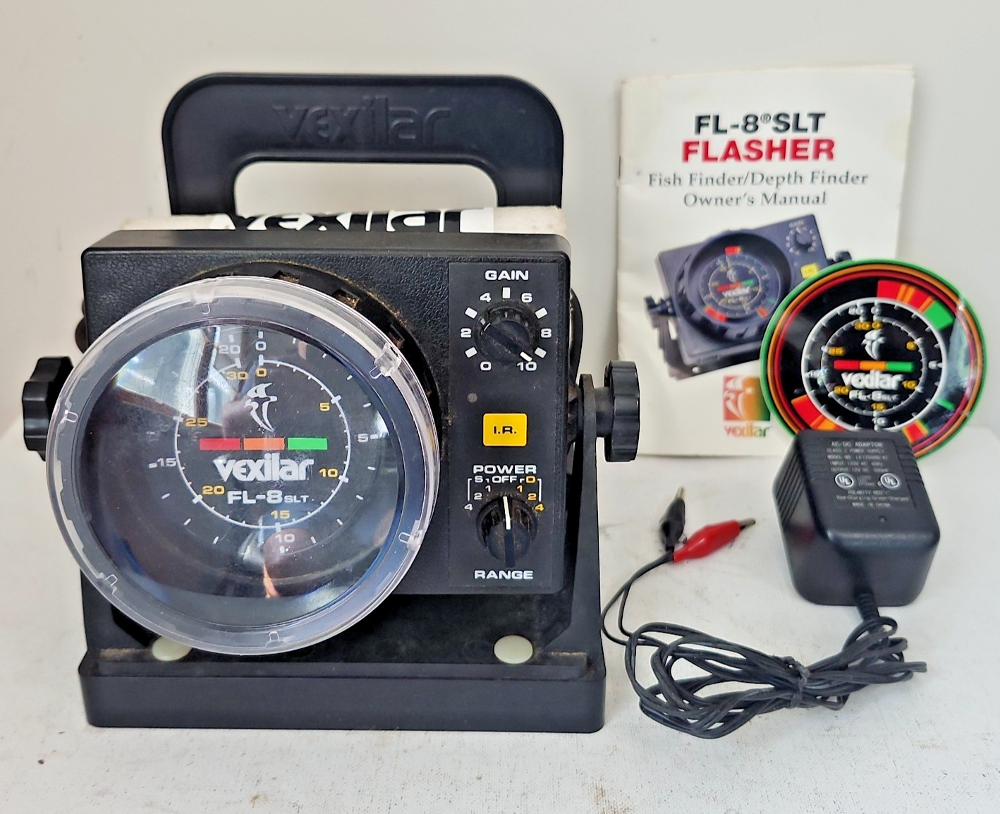 Vexilar FL-8 SLT Ice Fishing Sonar Depthfinder with Case & Charger Works