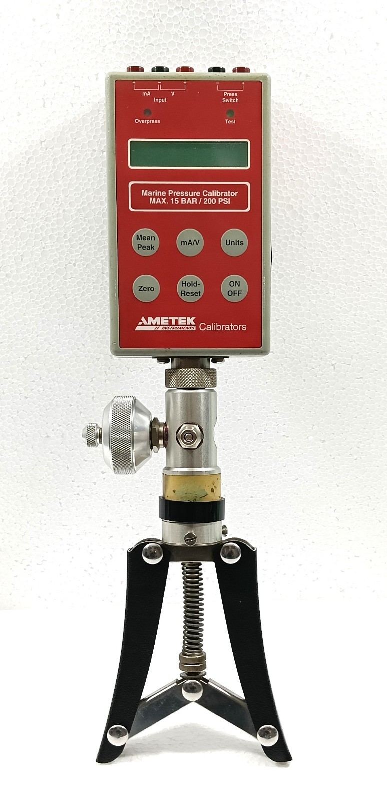 AMETEK MPC 15 BAR MARINE PRESSURE CALIBRATOR 200 PSI WITH HAND PUMP