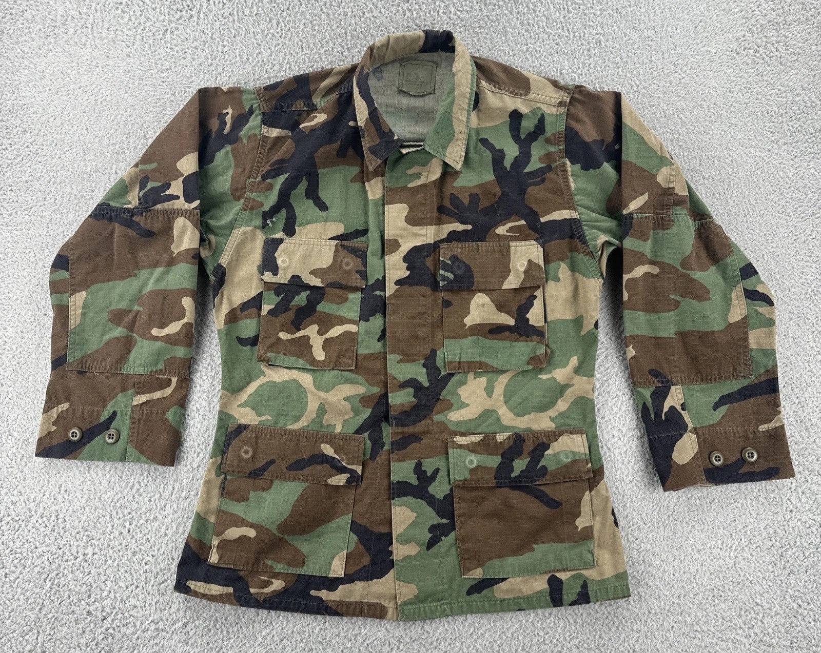 U.S. Army Adult Small Short Woodland Camouflage Button Up Military Field Jacket