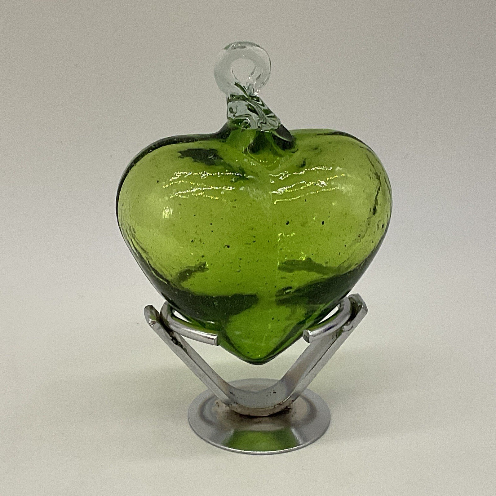 Glass Green Heart With Stand 5in Tall