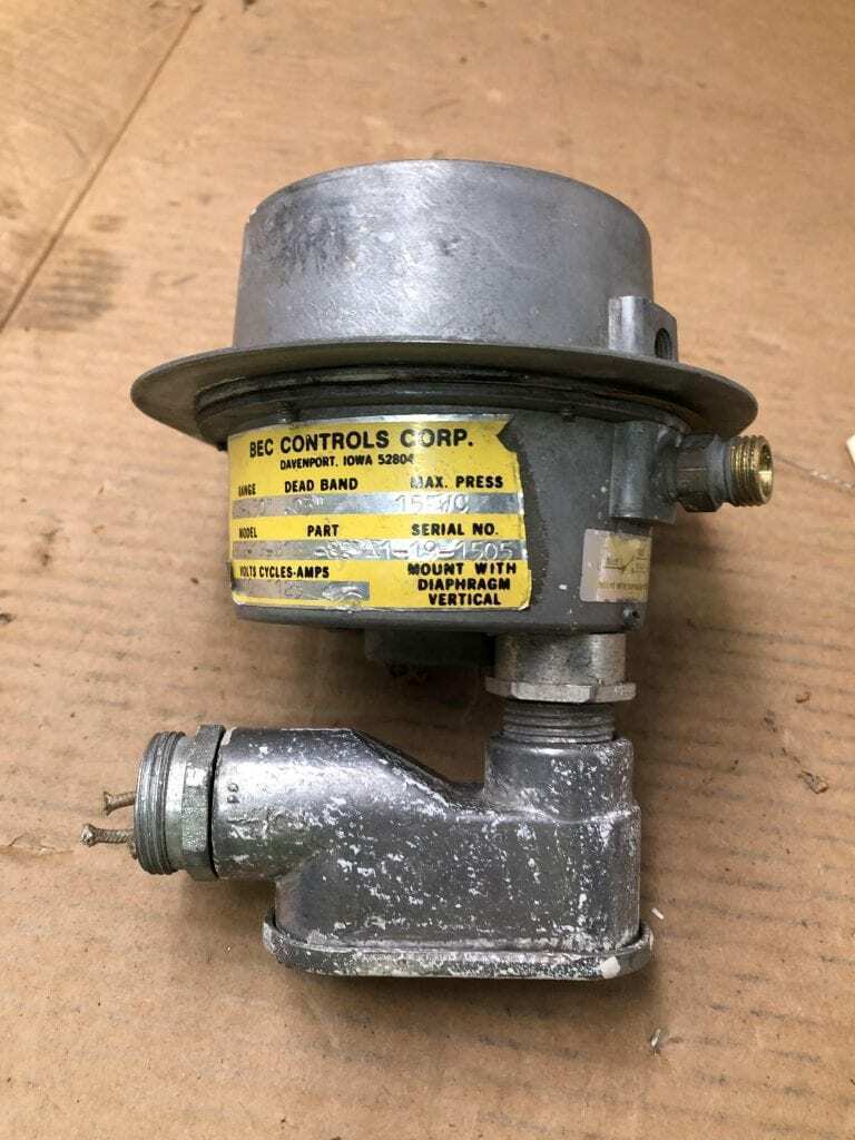 BEC Controls A902-1P-B1B4-82 Air Pressure Proving Switch .05-.50" 15"WO 10V