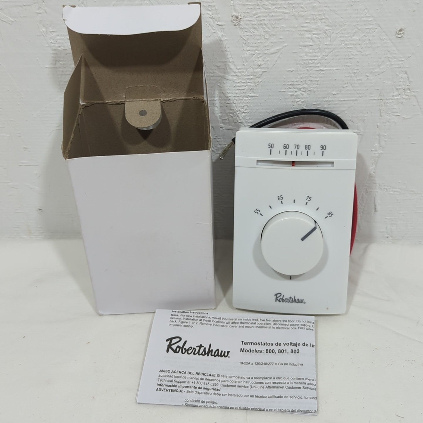 Robertshaw Thermostat 801 Line Voltage 22A 120-277V Heat-Only w/ Thermometer NOS