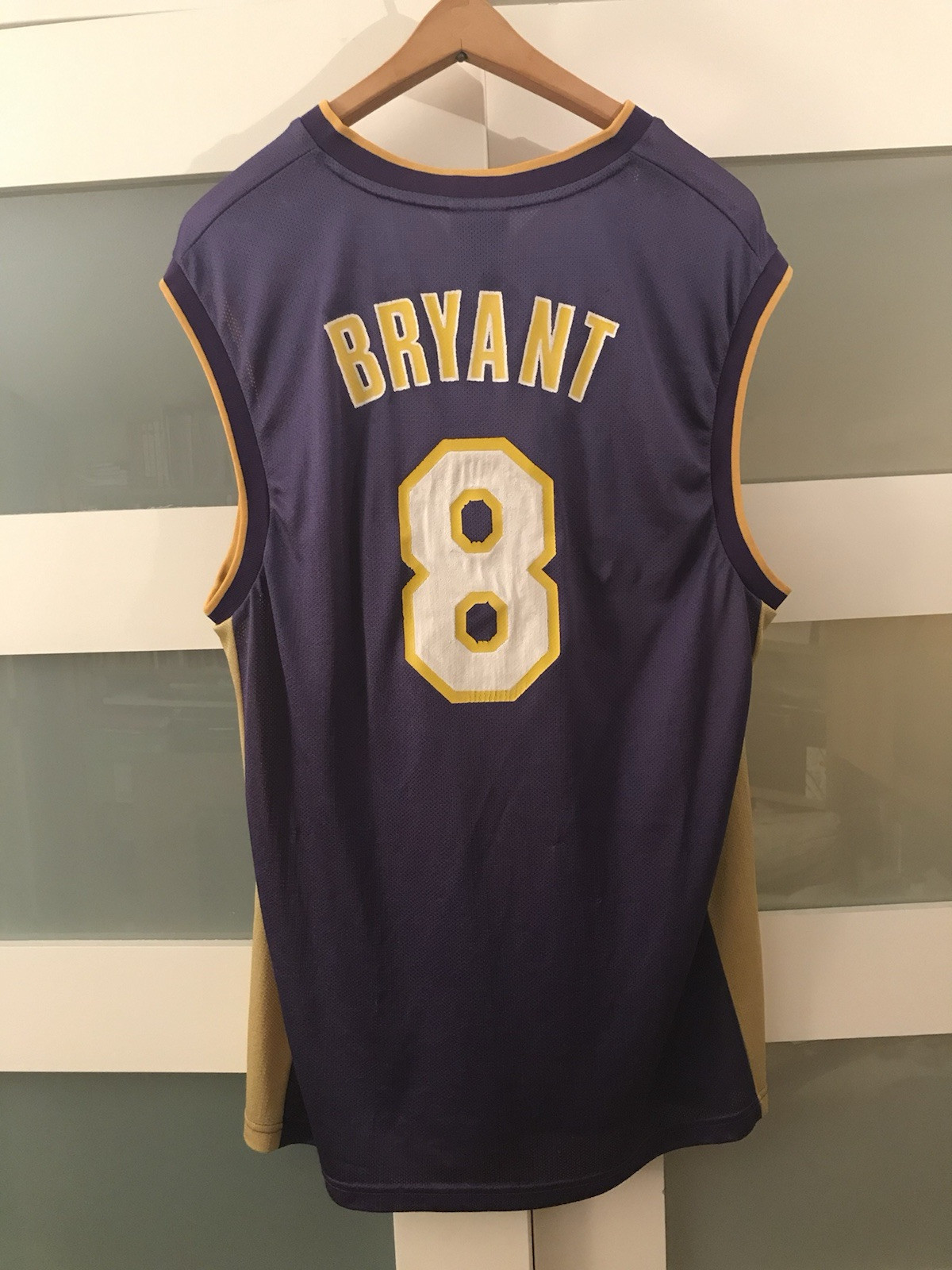 Authentic Kobe Bryant #8 LA Lakers Jersey Vintage Reebok NBA