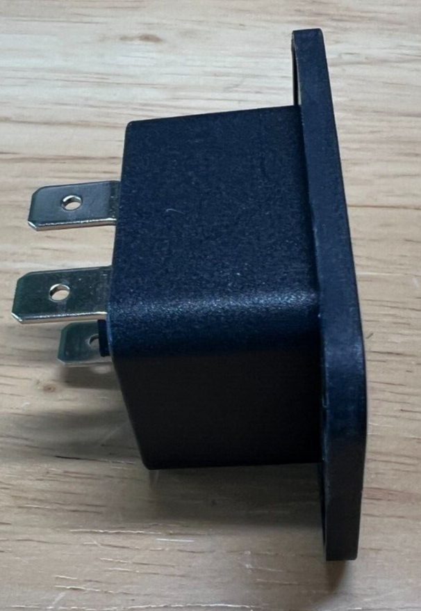 IeC C-20 AC SOCKET INLET Max 250VAC @ 20A