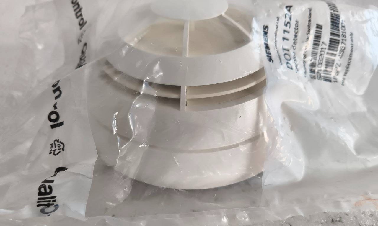 Siemens DOT 1152A Smoke Detector Fast Shipping