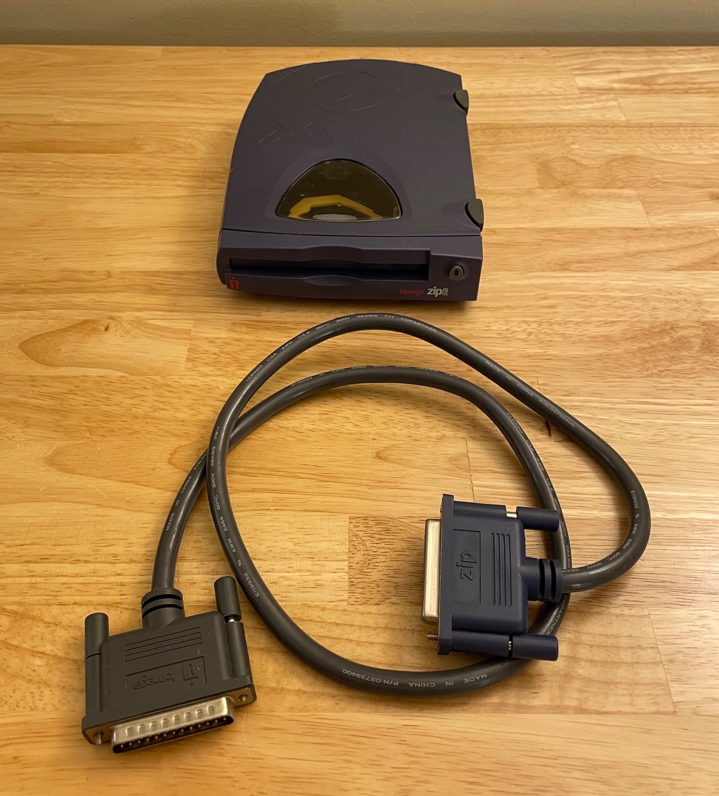 Iomega External Zip Drive Z250P w/ Data Cable, No Power Supply (Untested)