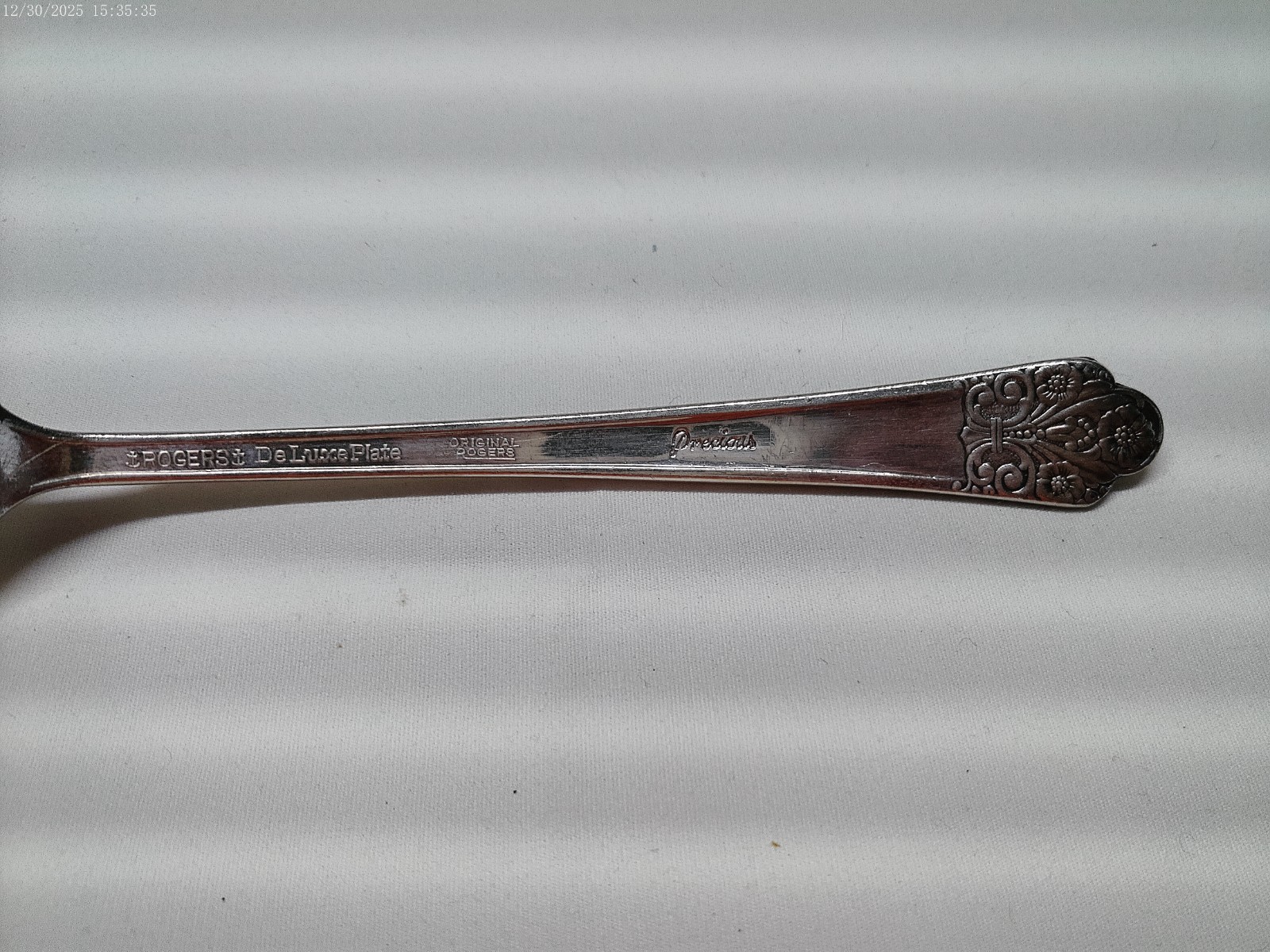 5 Rogers Deluxe Silverplate Precious Pattern Dinner Forks 7-7/16" Long