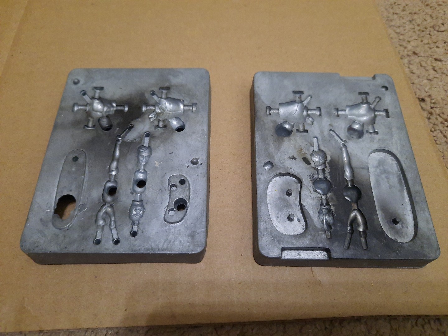 8 Complete Western World Injector Molds