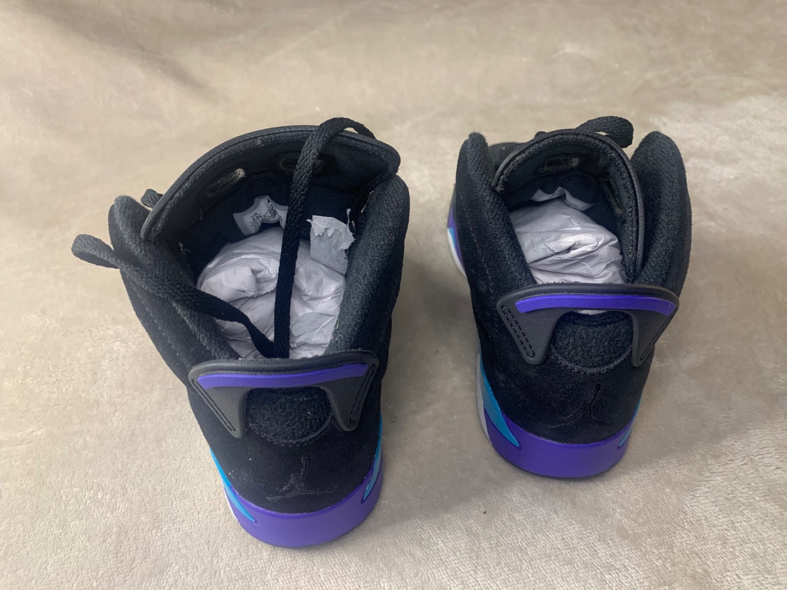 Air Jordan 6 Retro aqua, black, size 13C, very good condition.