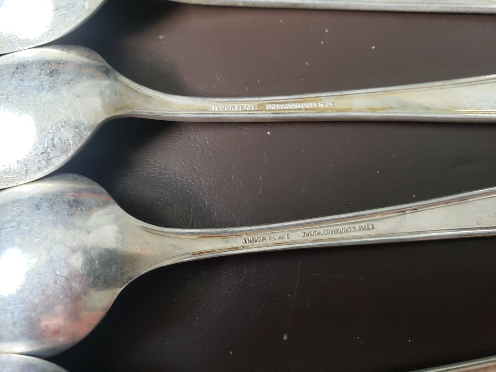 4 ANTIQUE VINTAGE COLLECTIBLE SOUP SPOONS 7.25" ONEIDA SILVER PLATE- TUDOR