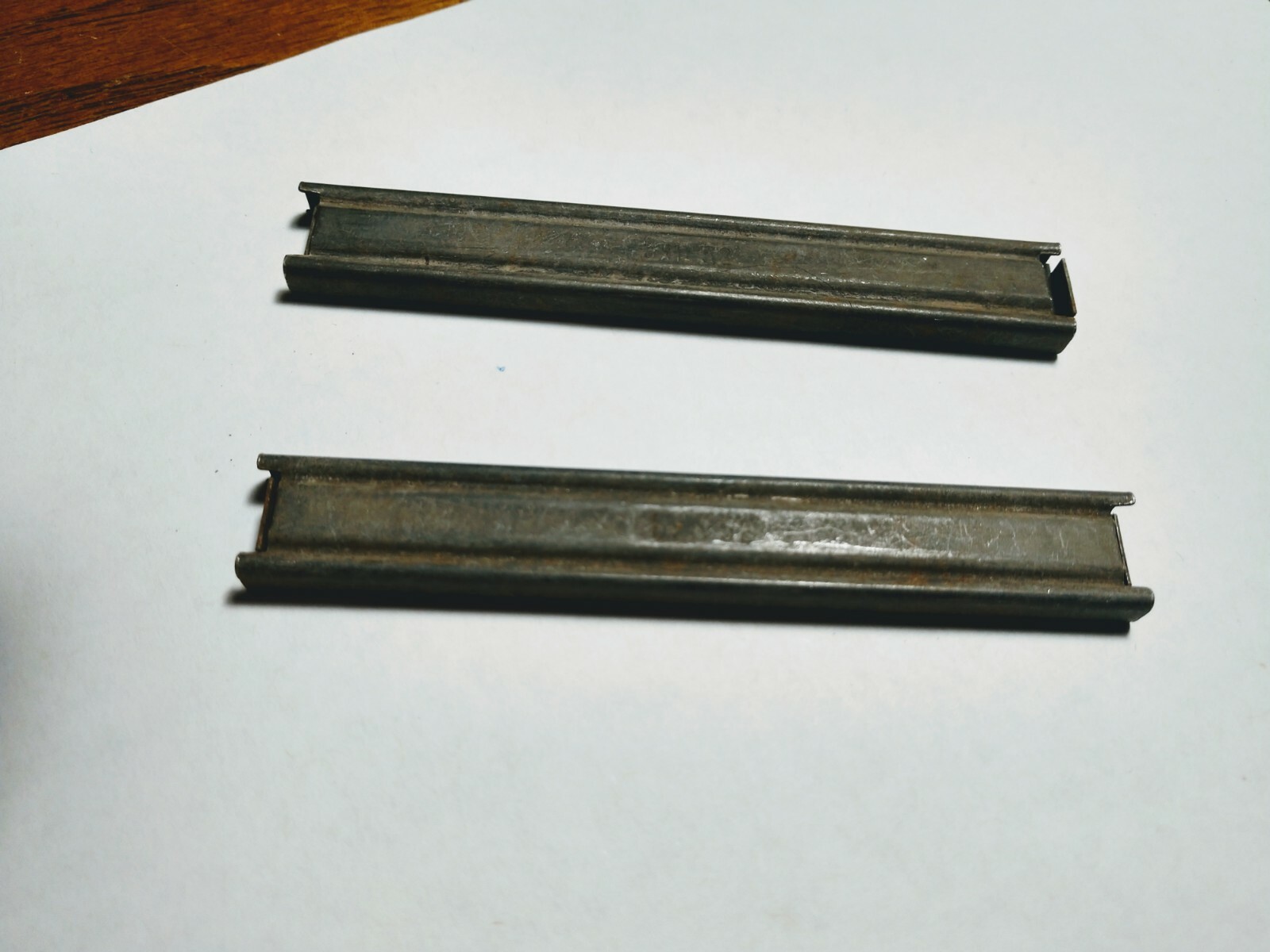 Q 2 8 round Czechoslovakia Czech STRIPPER CLIPS bxn 52
