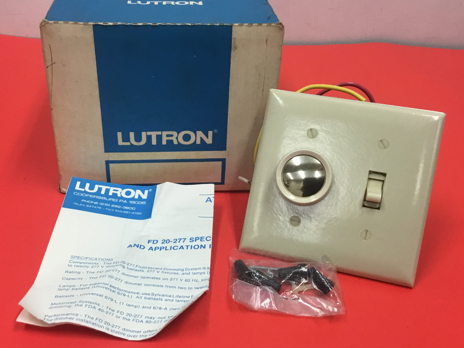 Lutron - P/N: FD-20-277 - Fluorescent Dimmer - NEW