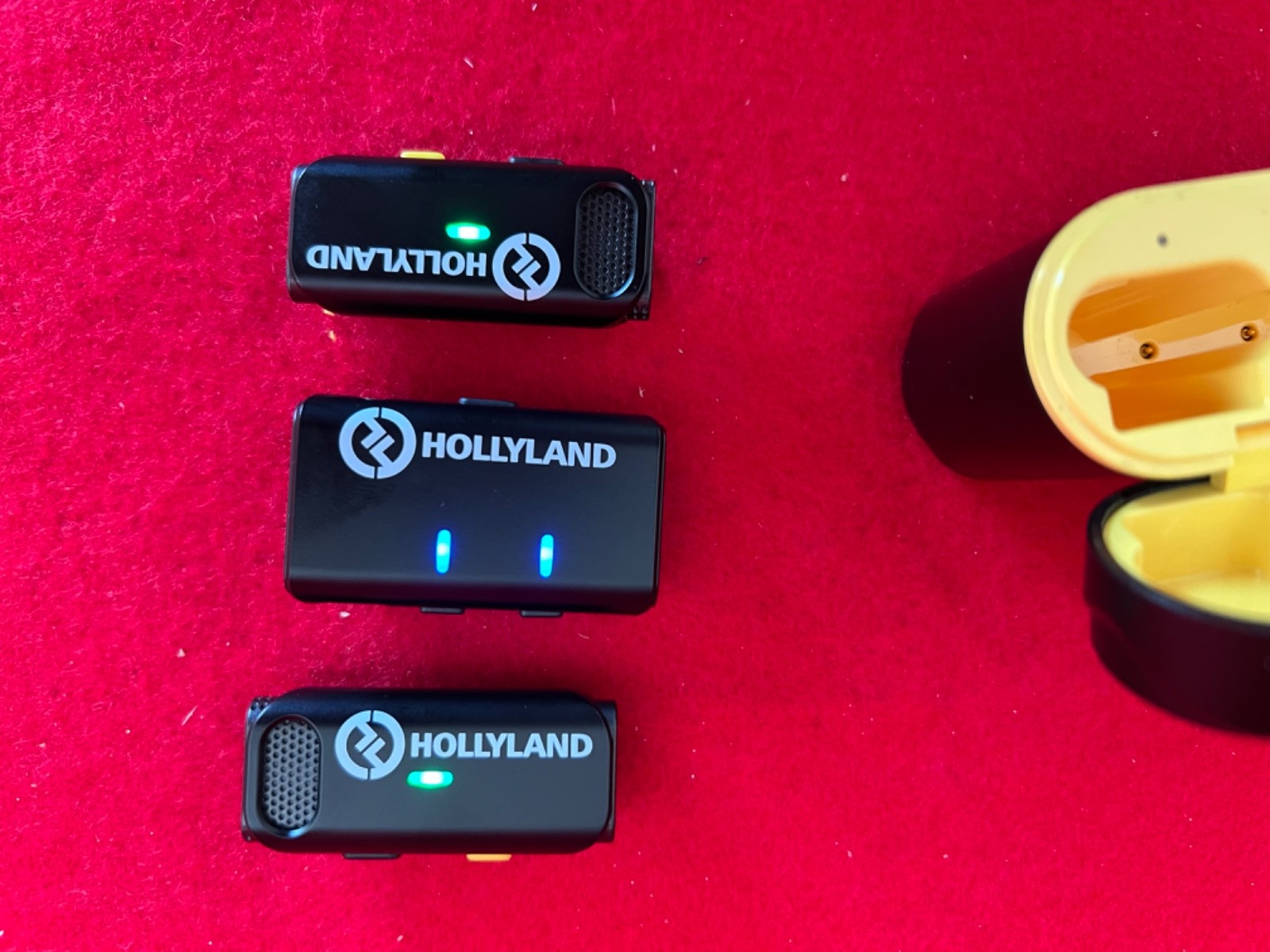 Hollyland Lark M1 Wireless Microphone System