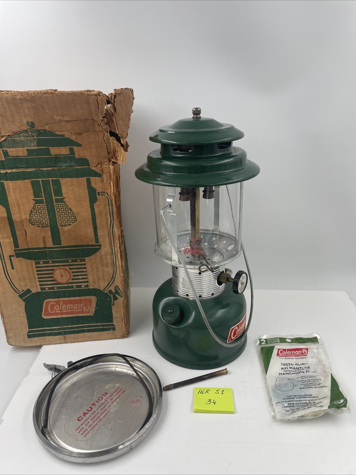 Vintage Coleman 220F Double Mantle Green Fuel Lantern 220F195 Camping Hurricane