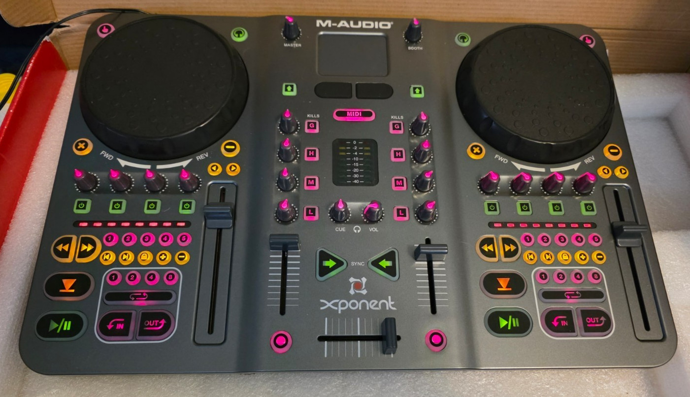 M-Audio torq Xponent Advanced DJ 2-Channel Mixer Controller