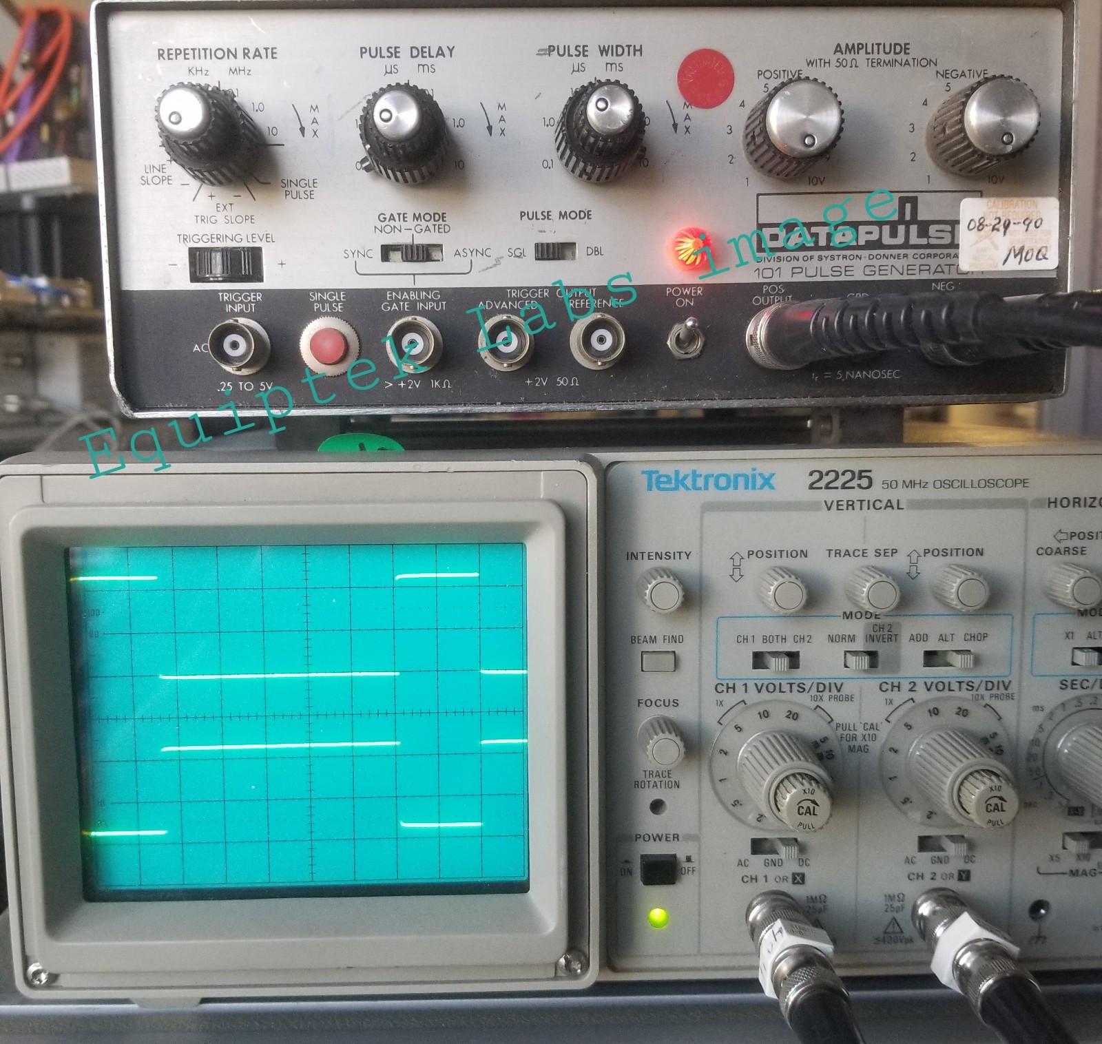 Datapulse 101 10 MHz Dual Output Pulse Generator +/- 10V p-pk WORKS GREAT !!!