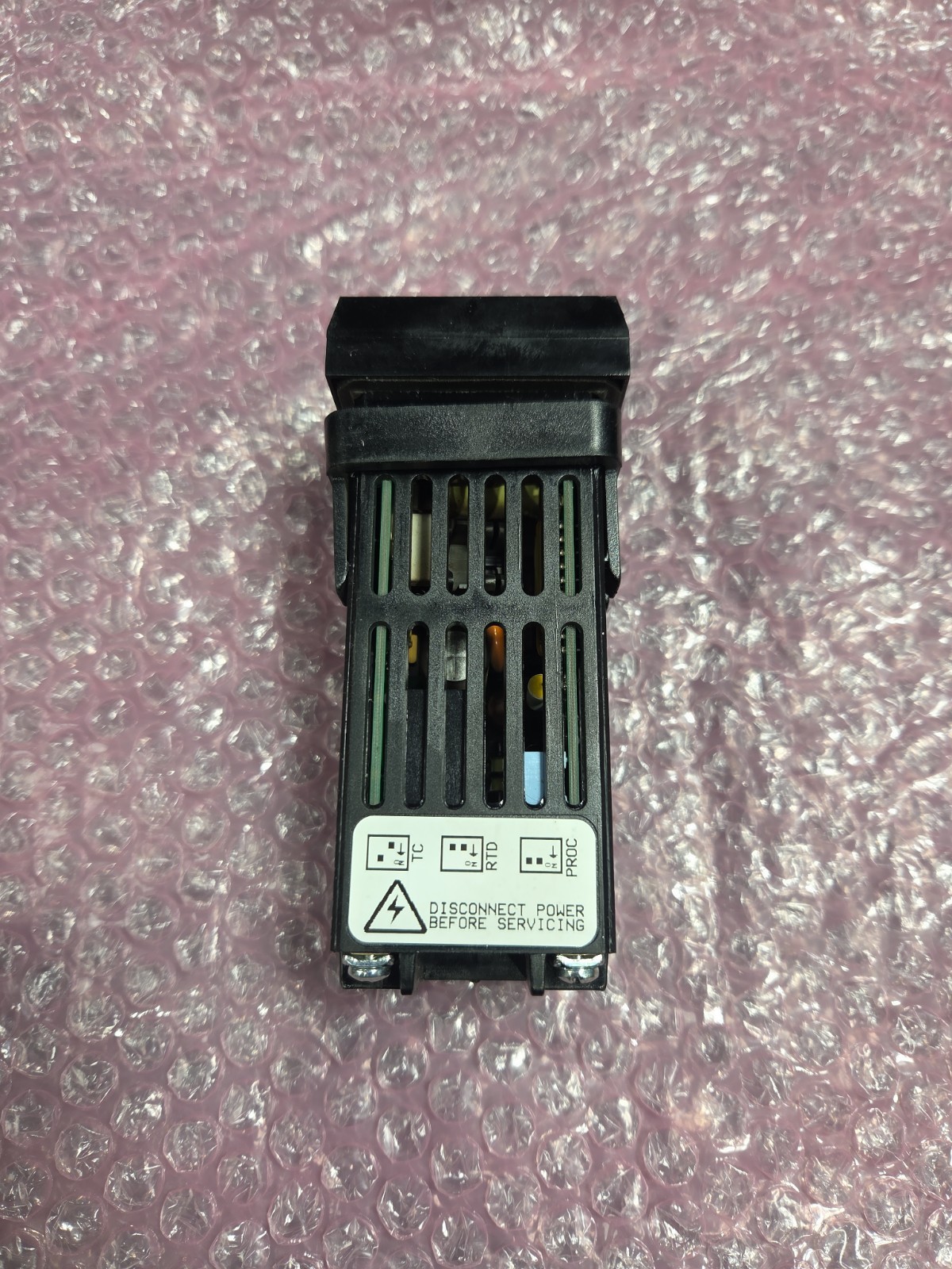 Watlow Series 93 temperature / process controller 93AA-1DA0-00RG