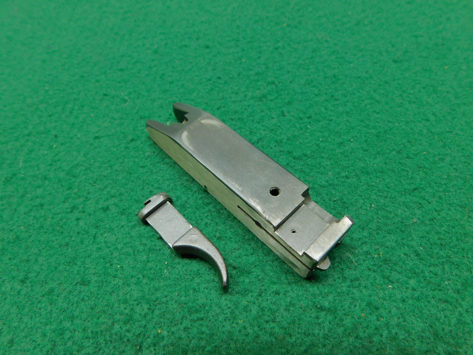Mossberg 702 Plinkster Bolt Assembly .22 LR Original #1