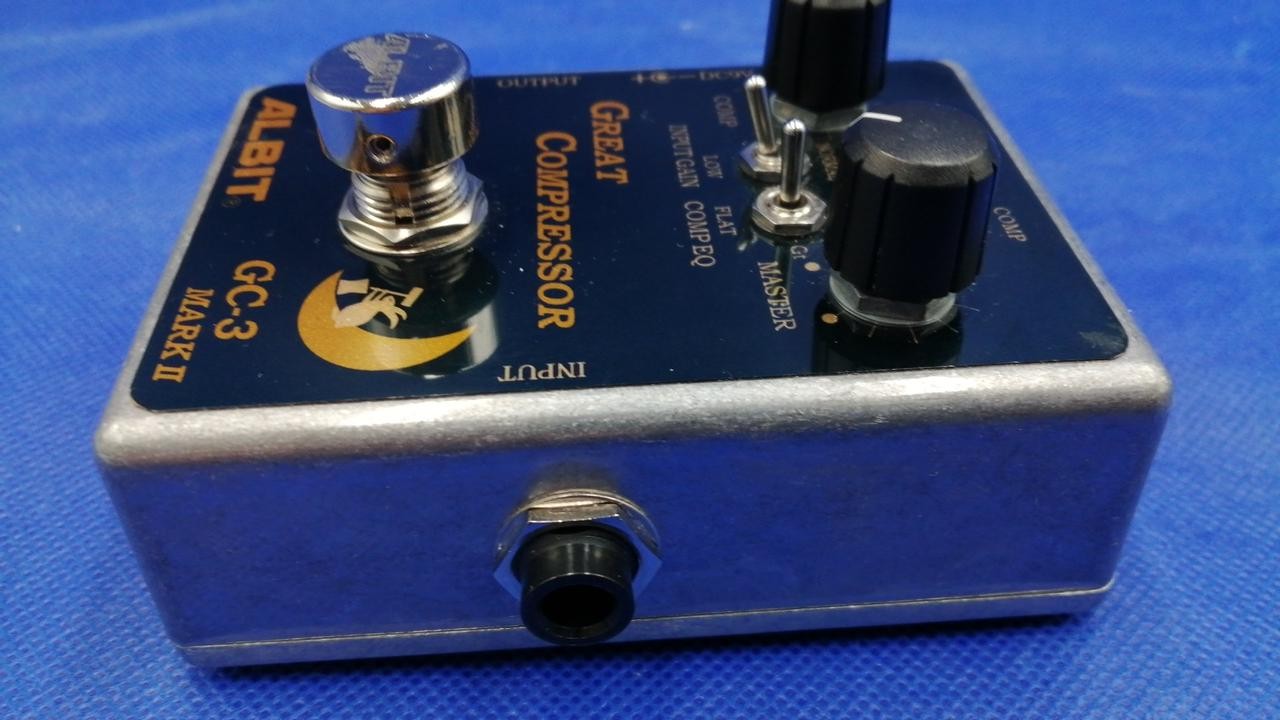 ALBIT GREAT COMPRESSOR Bass effector (compressor)
