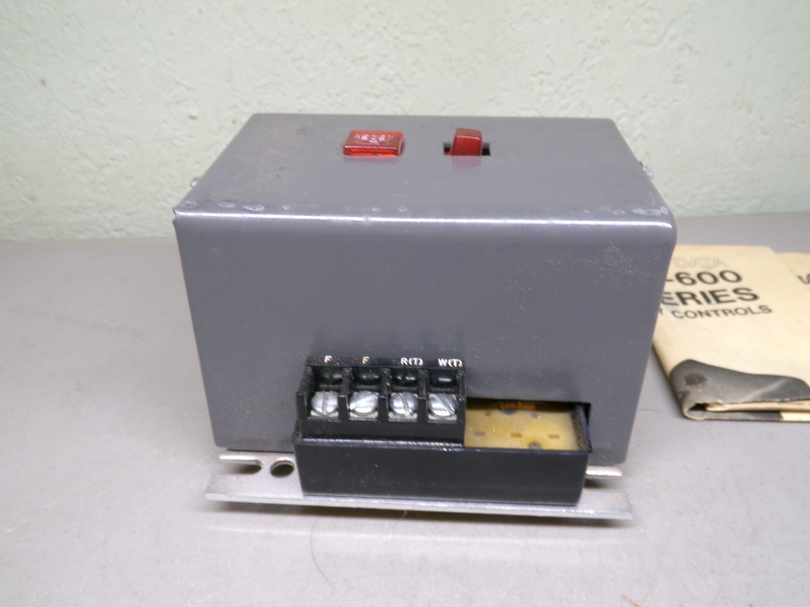 ROBERTSHAW RE 780-602 CONSTANT IGNITION CONTROL