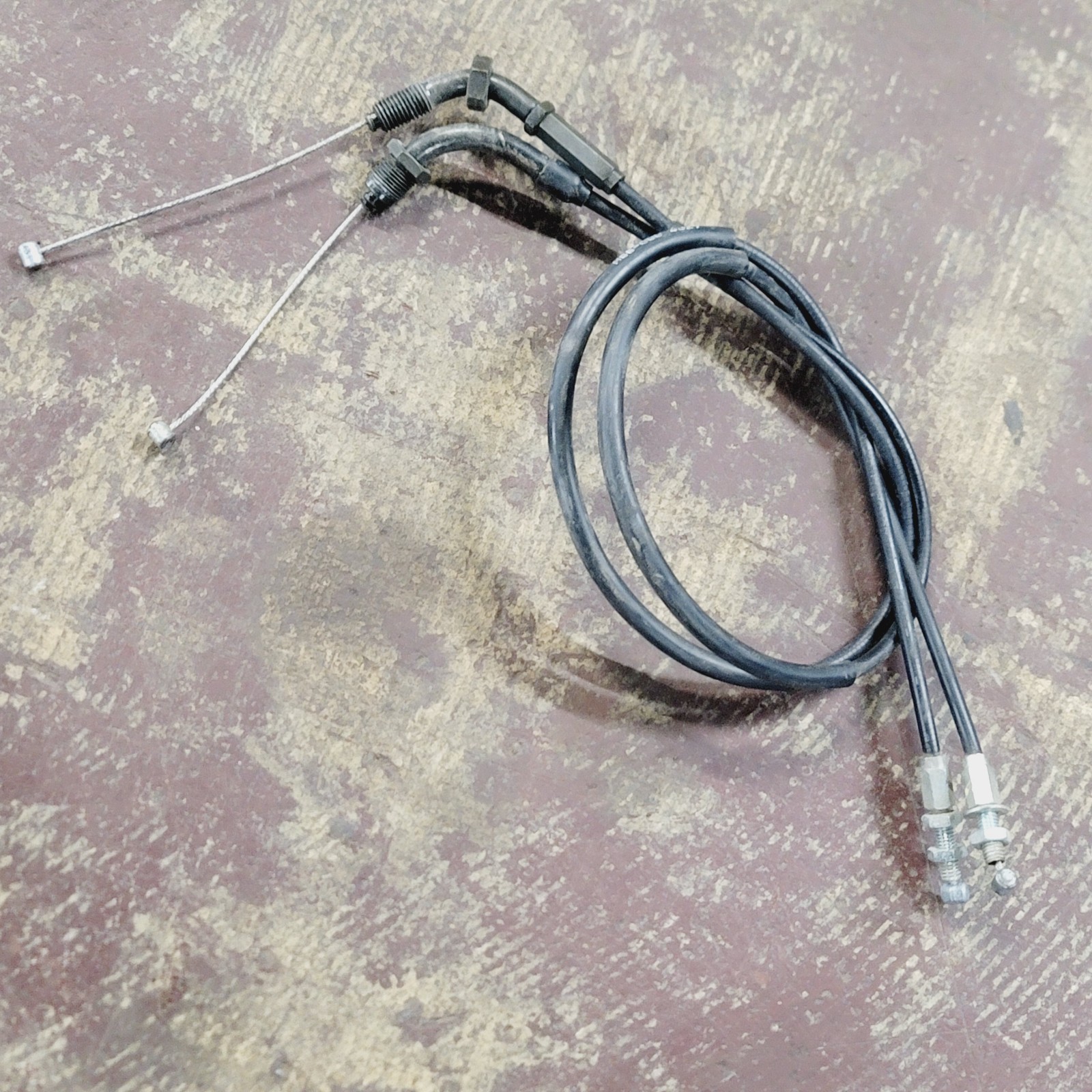 2004-2005 SUZUKI GSXR600 THROTTLE CABLES LINES Pull Return Set
