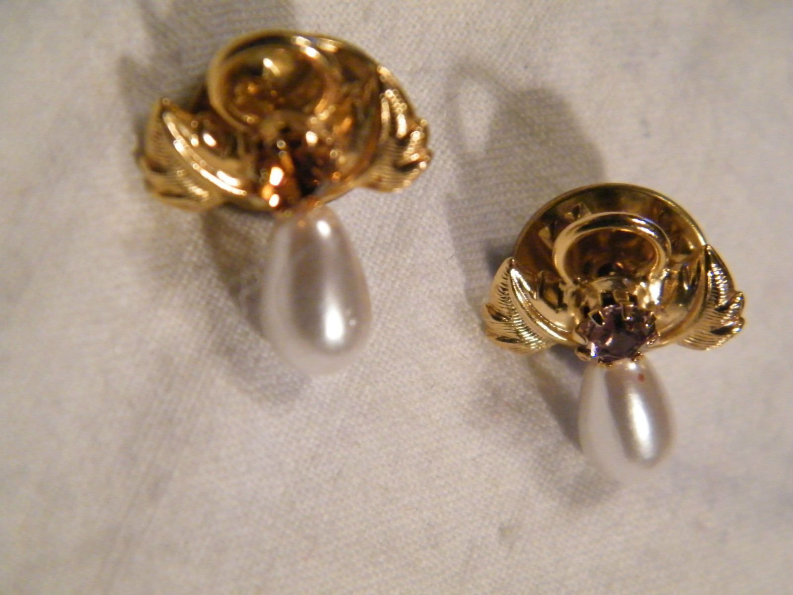 Christmas Brooch Pin Set 2 Gold Tone Angels Prong Set Rhinestones Faux Pearls