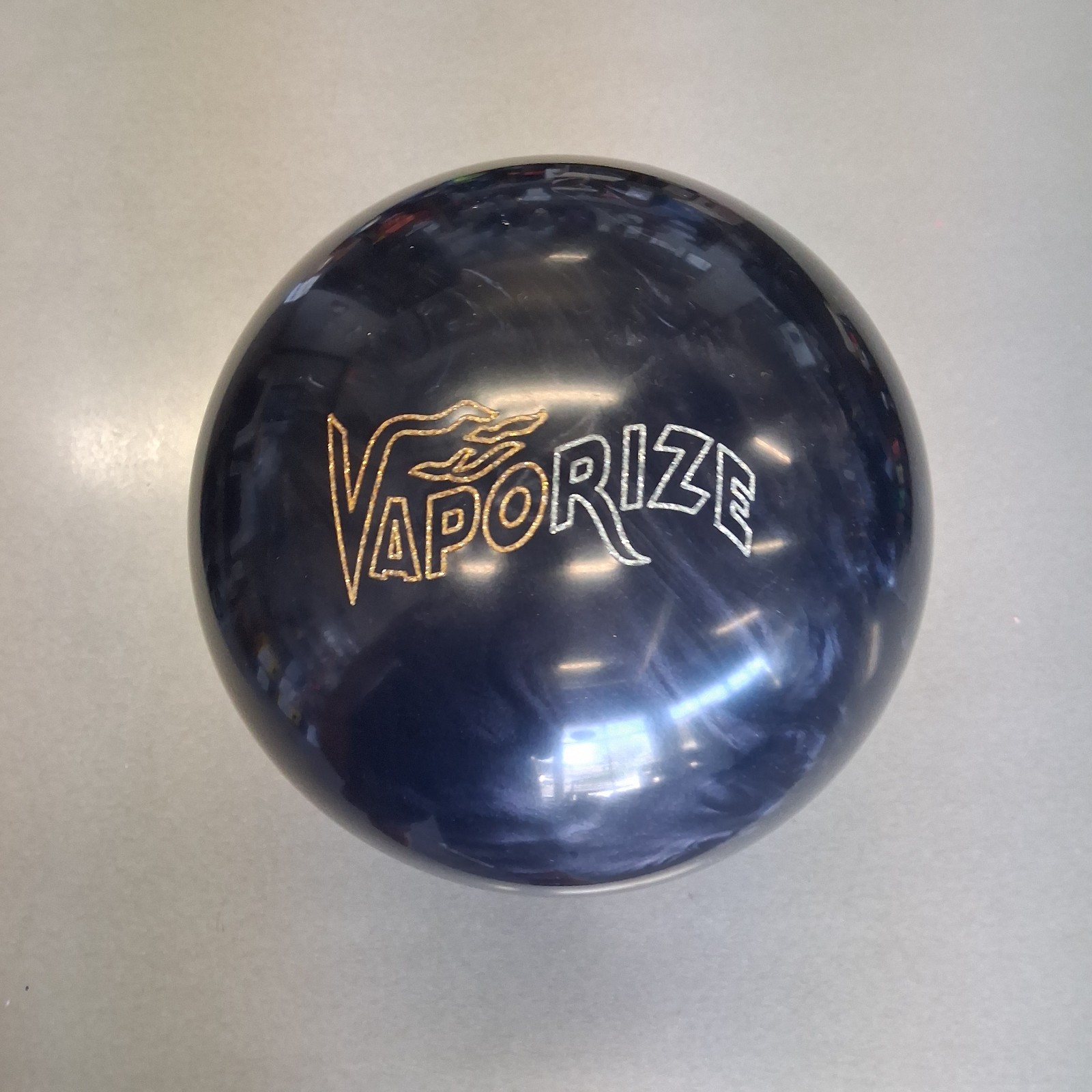 Brunswick Vaporize BOWLING  ball 15 lb  brand new in box    #053