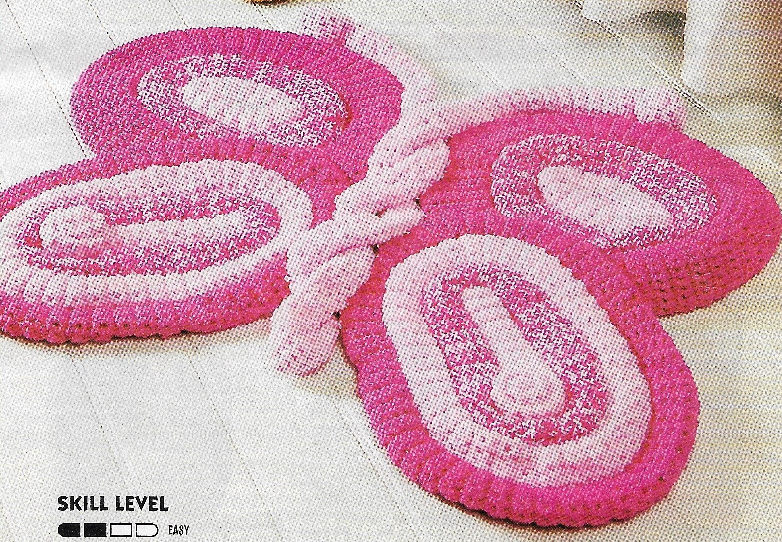 Flossie Flutter-by Rug crochet pattern instructions