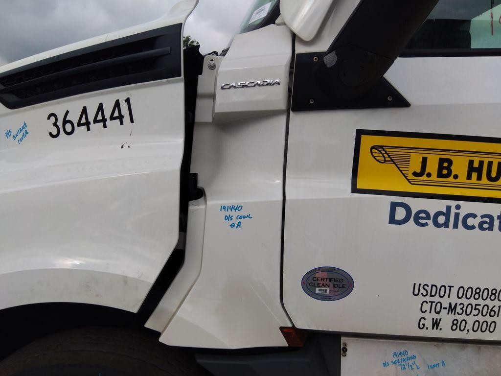 For 2022 FREIGHTLINER CASCADIA 126 COWL Left ,  MD