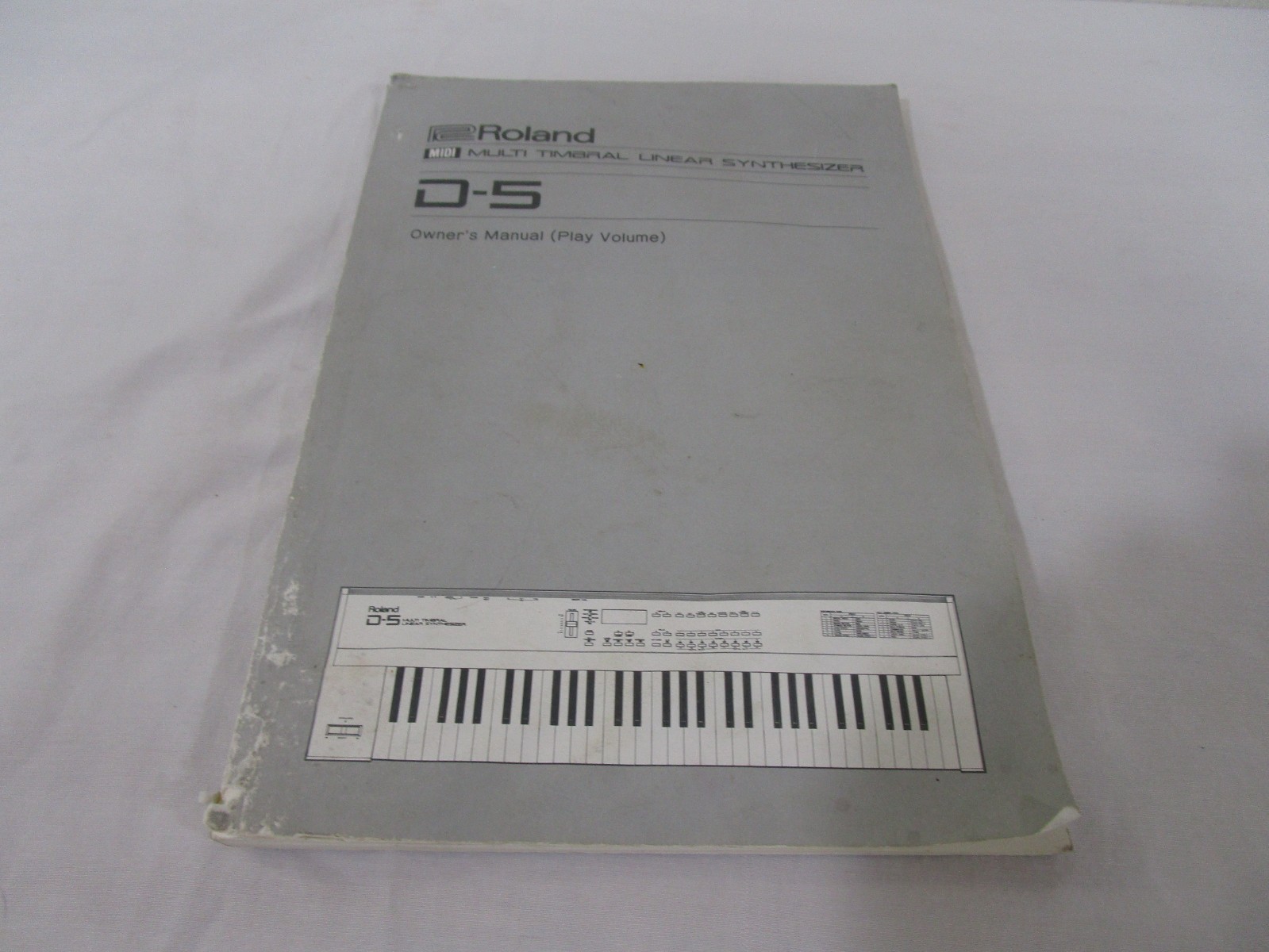 Original Roland D5 Synthesizer Owner's Manual ----------------------------- Cool