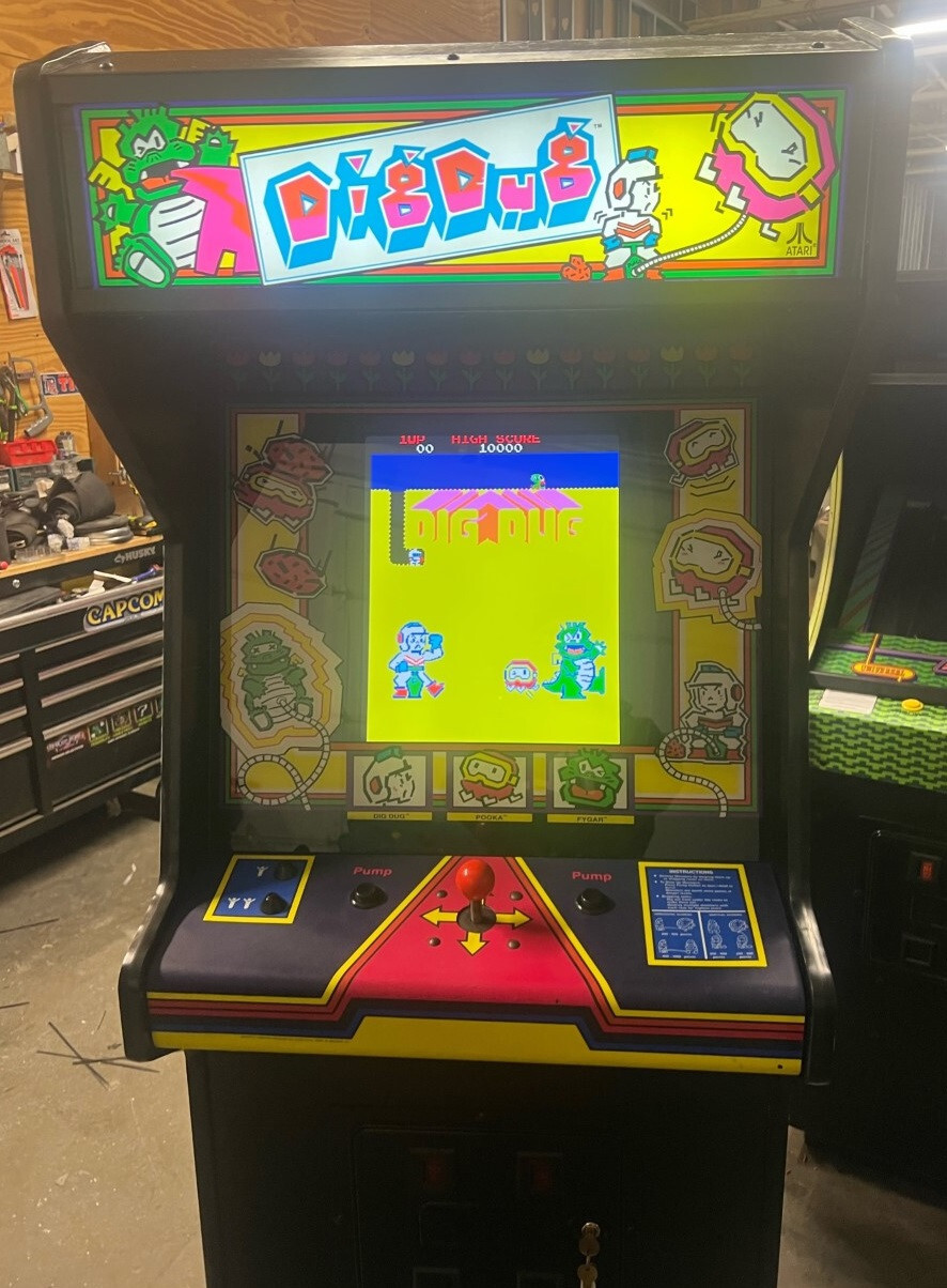 DIG DUG ARCADE MACHINE by ATARI (Excellent Condition) *RARE*