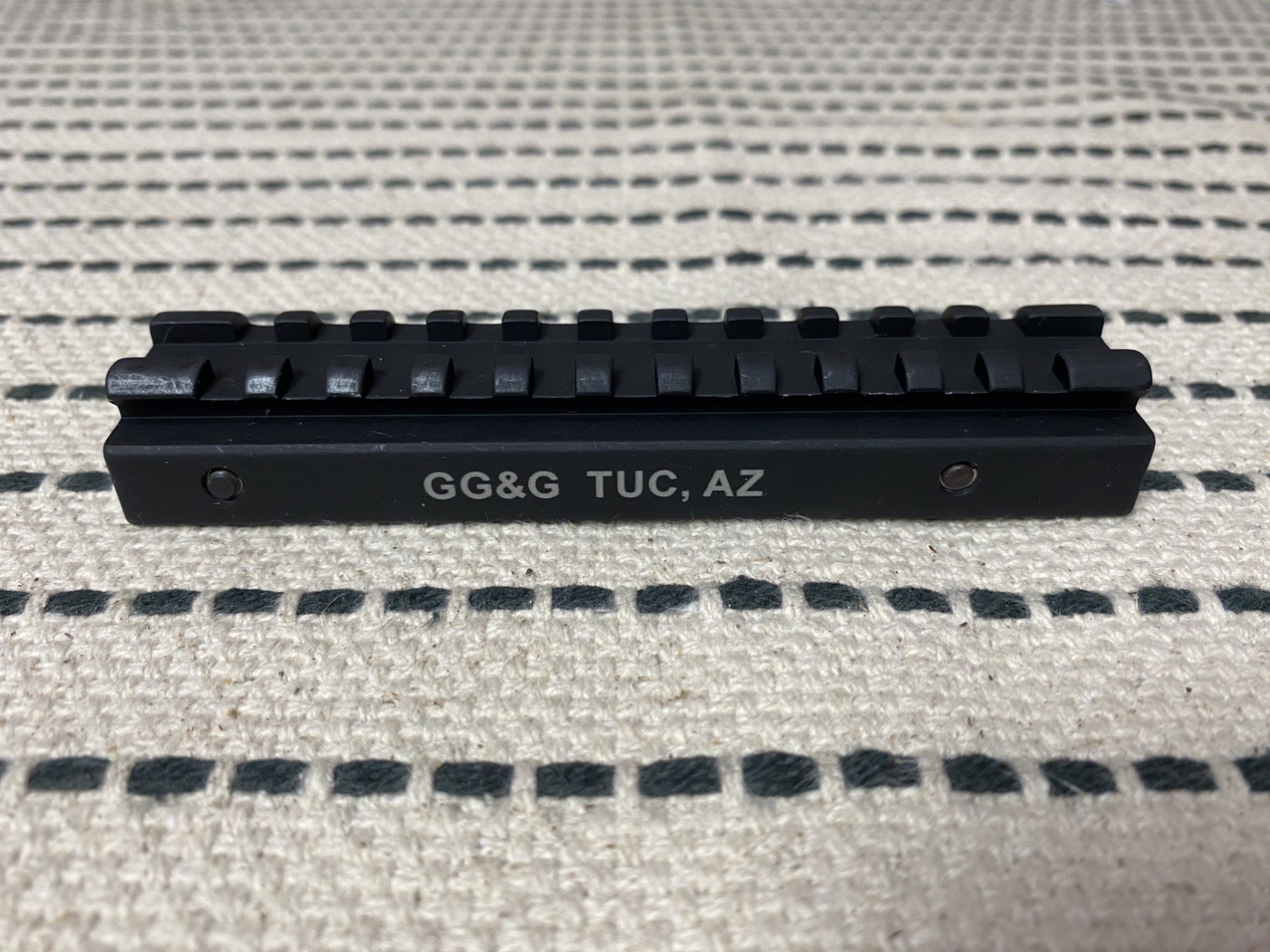 GG&G GGG-1002 Standard Rail Pre-Owned but Very Good