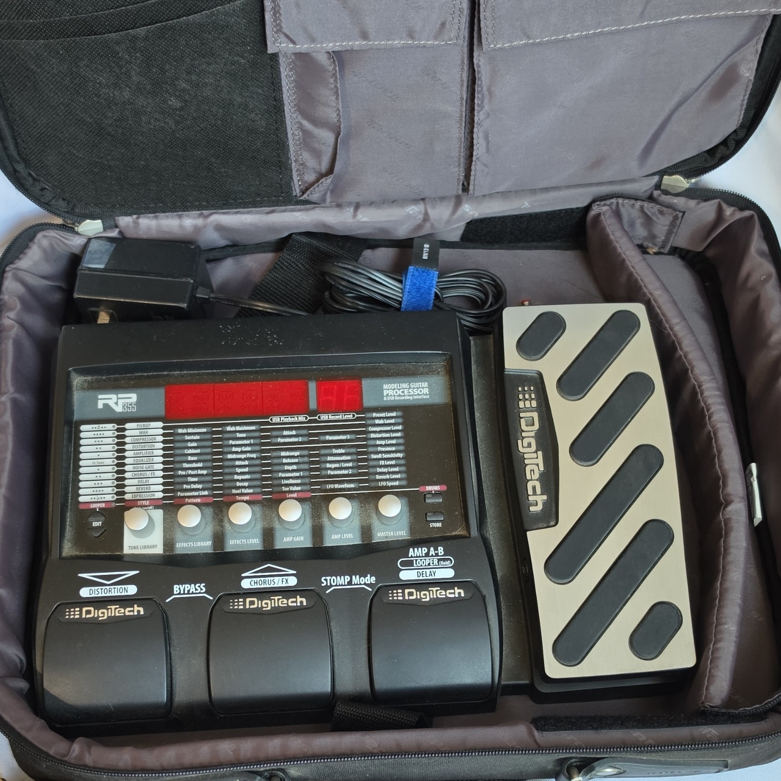 DigiTech RP355 Digital Modeling Multi-Effects Processor w/ Adapter USB Bag