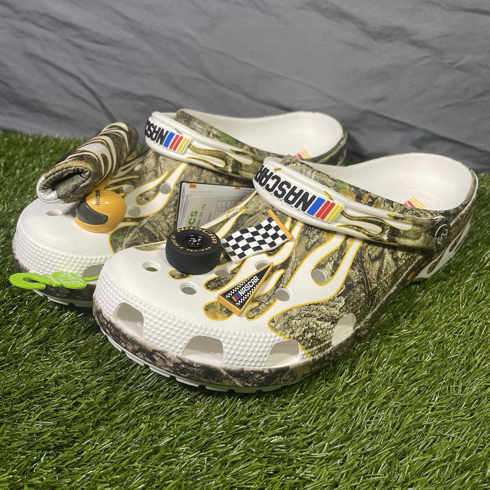 NASCAR x Realtree Crocs Classic Clog Men's 12 w/ Jibbitz charms Allover camo🔥