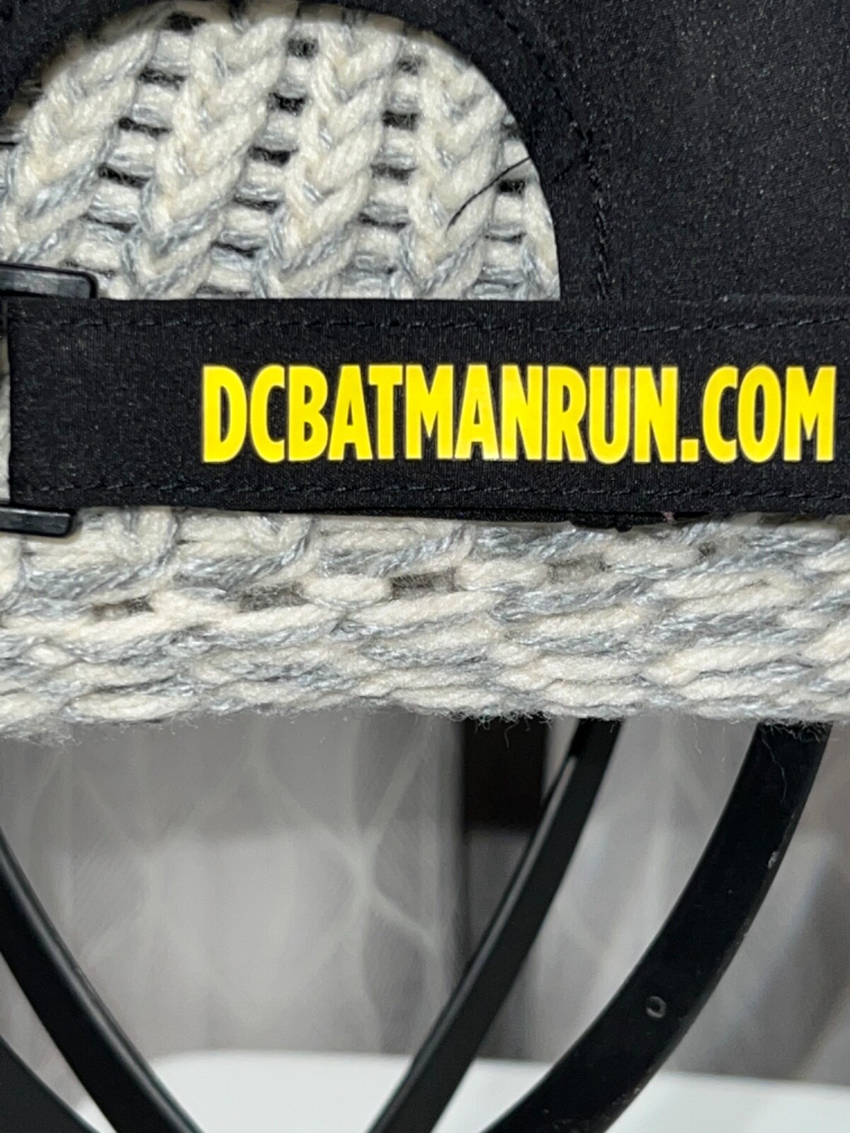 DC Batman Run Black w/Black Yellow Logo Cap Hat EUC Adj.