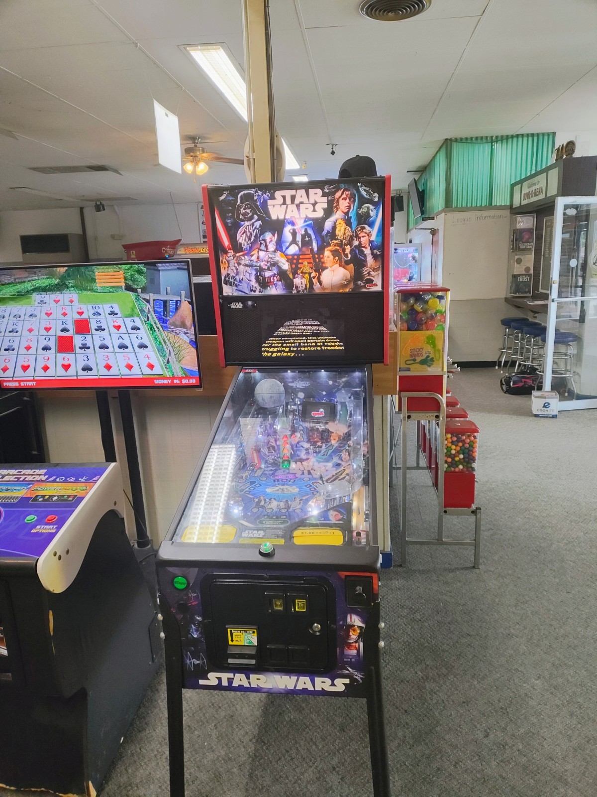 1 Stern Star Wars Arcade Pinball Game