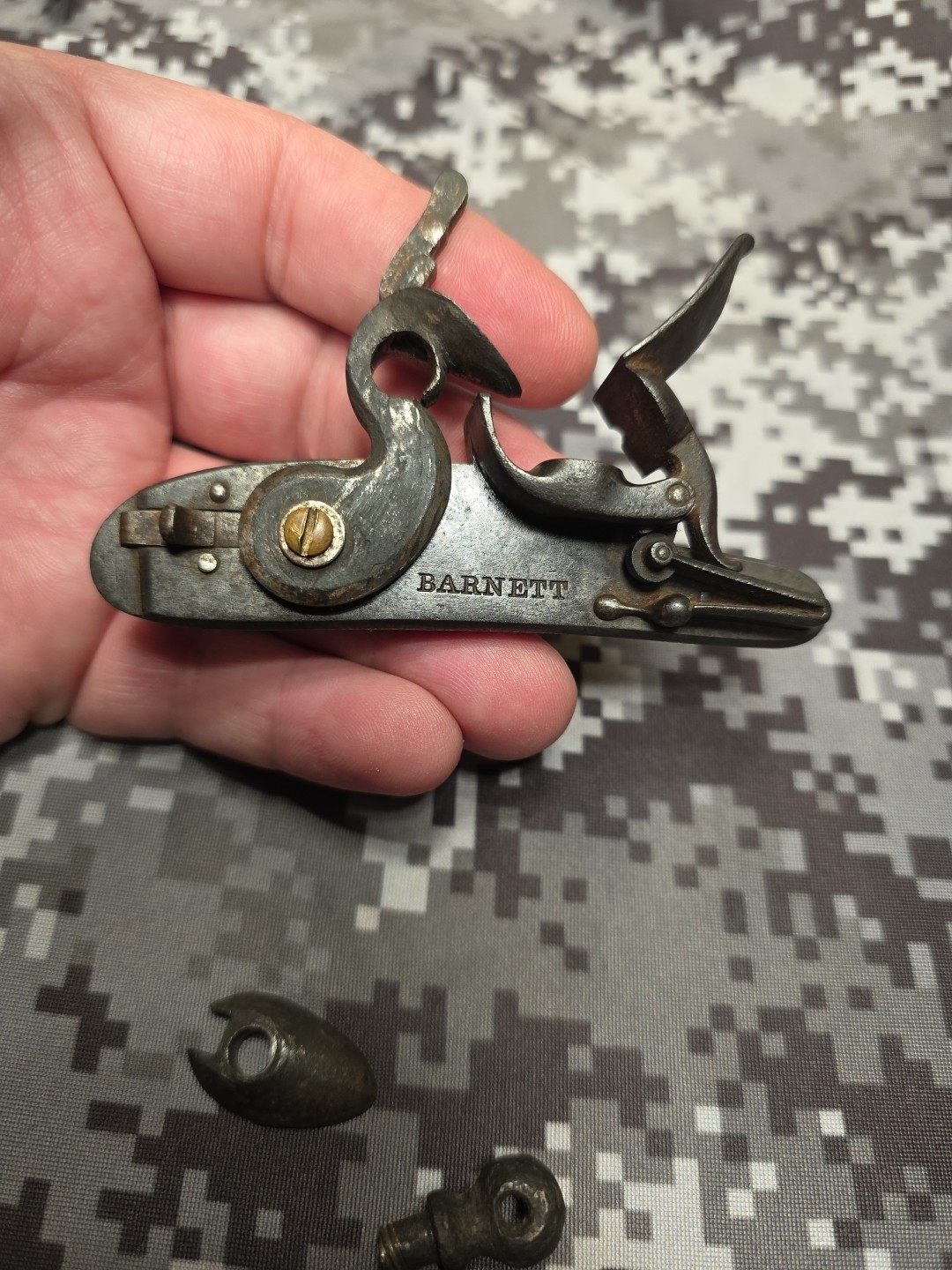 BARNETT BLACK POWDER MUZZLELOADER FLINTLOCK LOCK PISTOL HANDGUN LOCK
