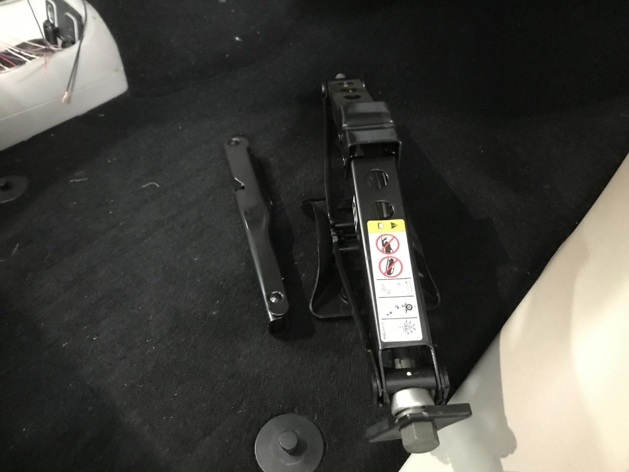 Speedometer MPH 3.5" Screen Fits 20 PACIFICA 955070