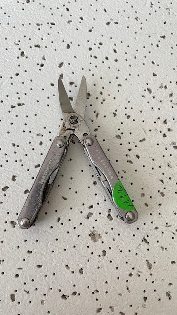 Leatherman SQUIRT S4 Silver Scissors Knife File Multi Tool - - - - -