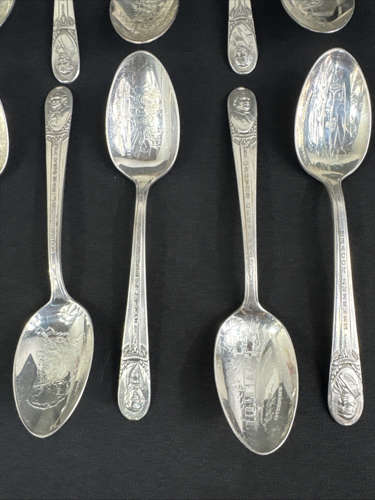 WM Rogers 30 Piece Silverplate Presidential Spoon Set