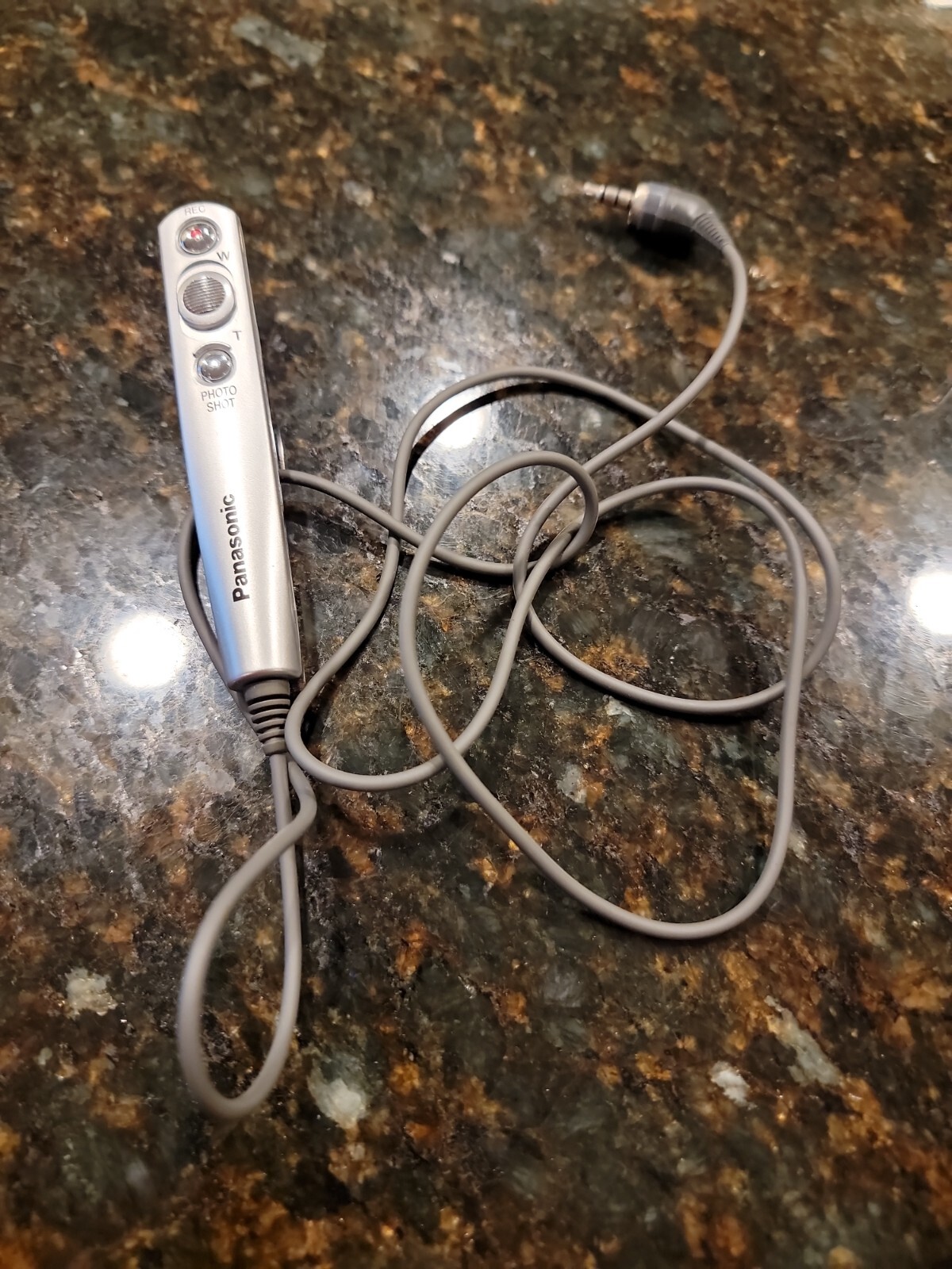 Panasonic 3.5mm  Clip On Remote Control Rec  Record Photo Shot