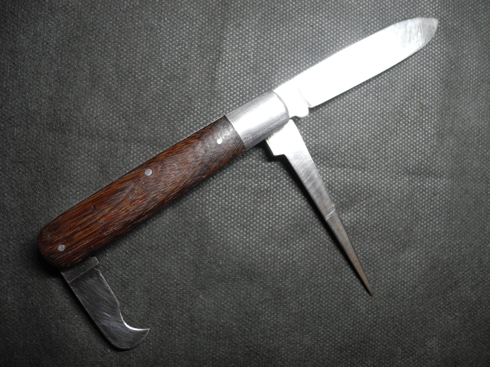 WW2 folding pocket knife "BAYER" "Dreiturm Solingen" of a Wehrmacht soldier