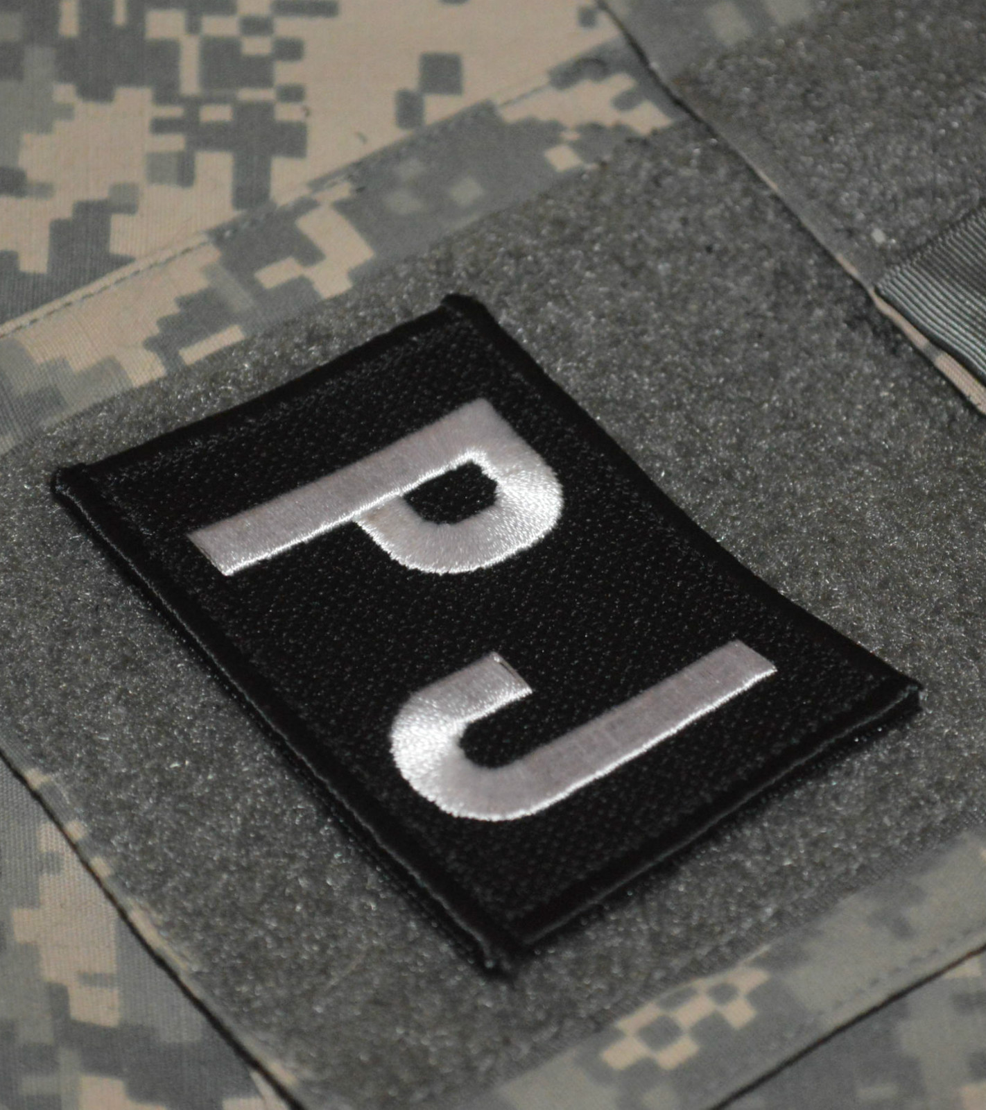 WAR TROPHY SANDBOX DEPLOYMENT vêlkrö 2-PC: WAR TORN FLAG + SPECIAL OPERATIONS