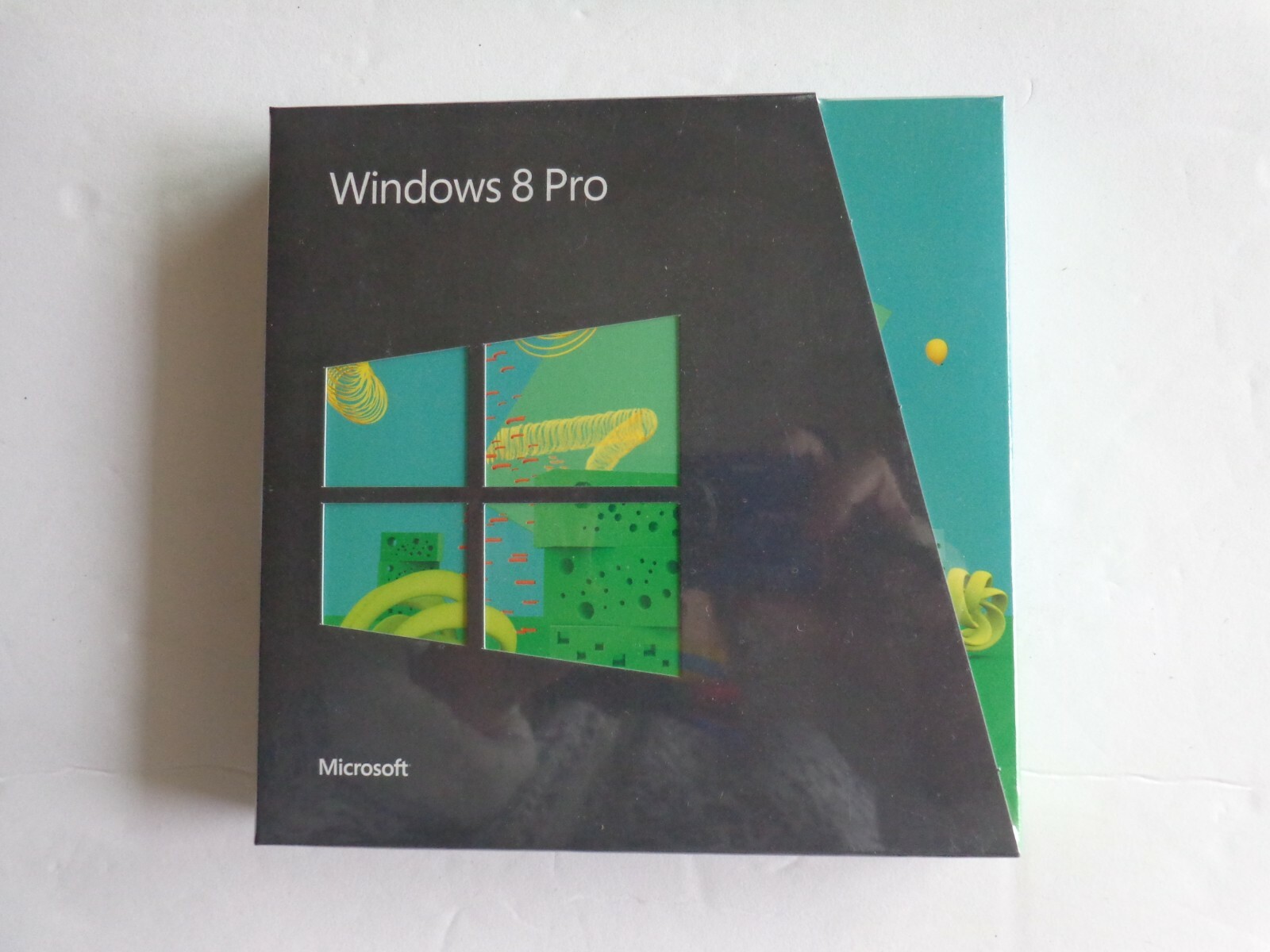 MICROSOFT WINDOWS 8 PRO FULL/ UPGRADE VERSION 64/32 (UNOPENED FACTORY SEALED)