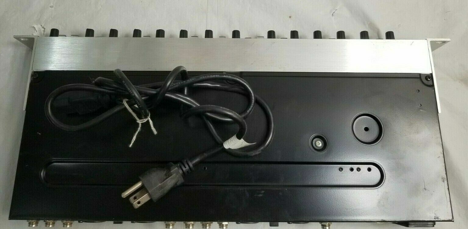 BEHRINGER Autocom Pro MDX 1400 Audio Interactive Dynamics Processor w Cord