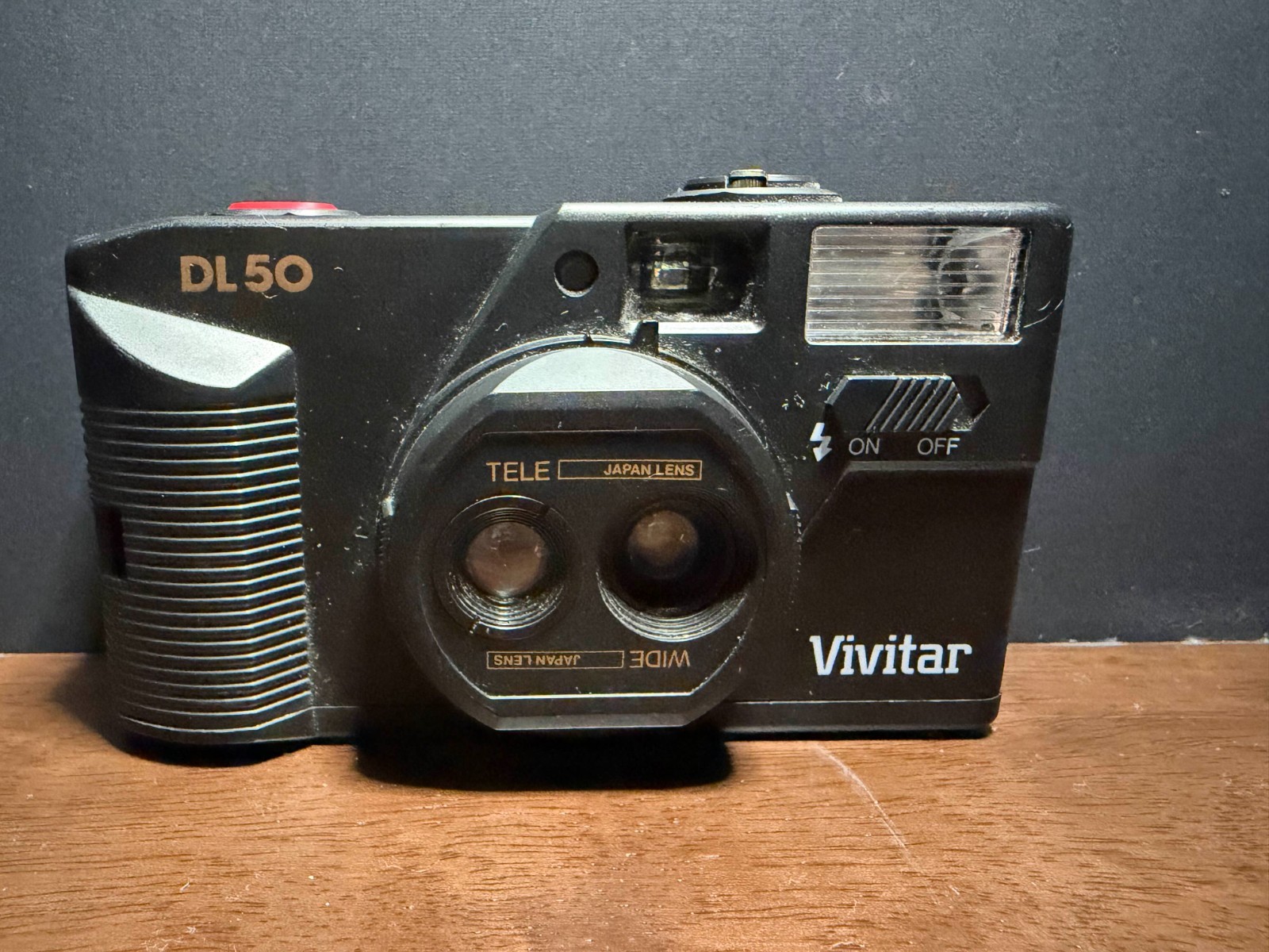 Vivitar DL50 Point and Shoot Film Camera Wide and Telephoto Lens Untested