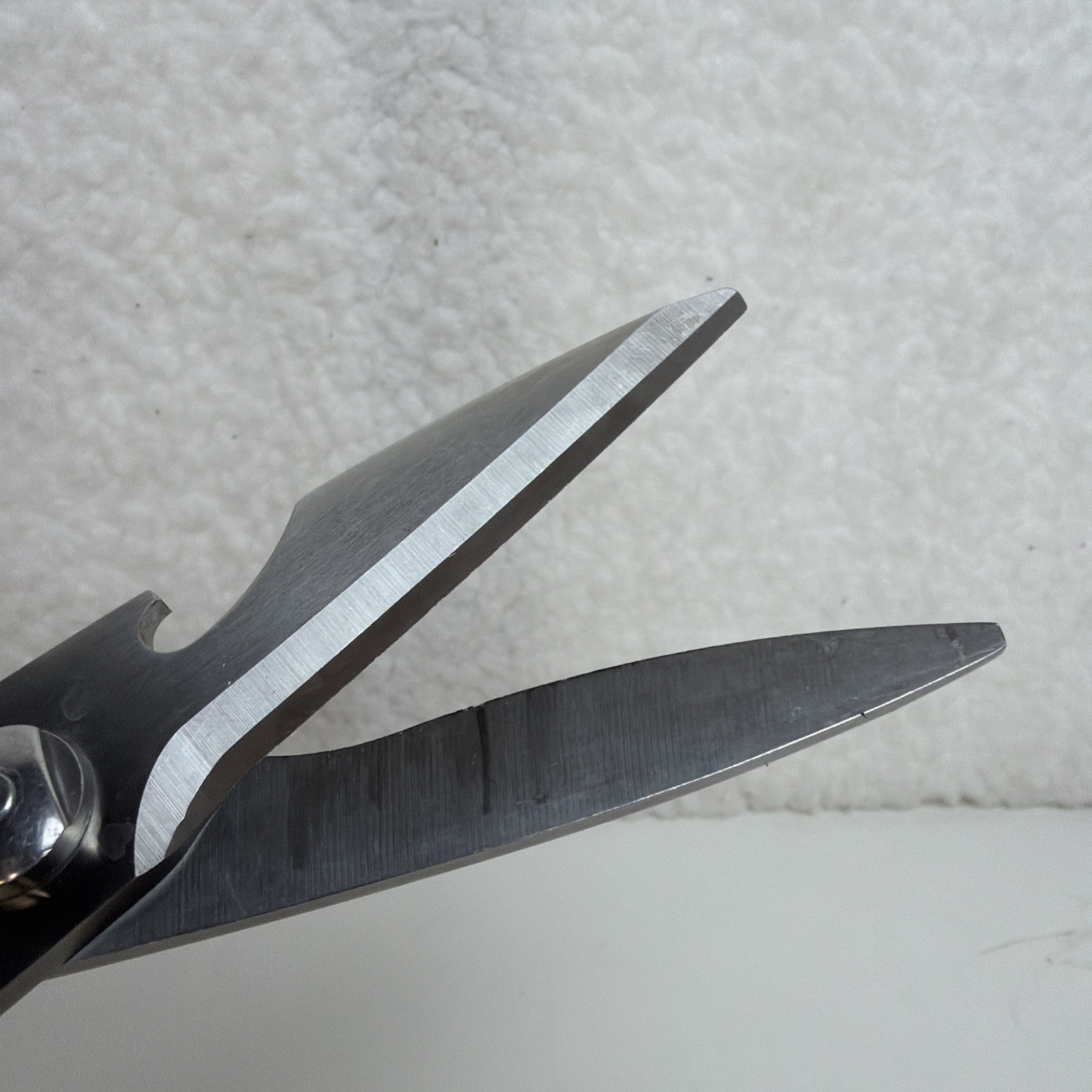 Cangshan Kitchen Shears (1022506) - White Handle EXCELLENT COND.