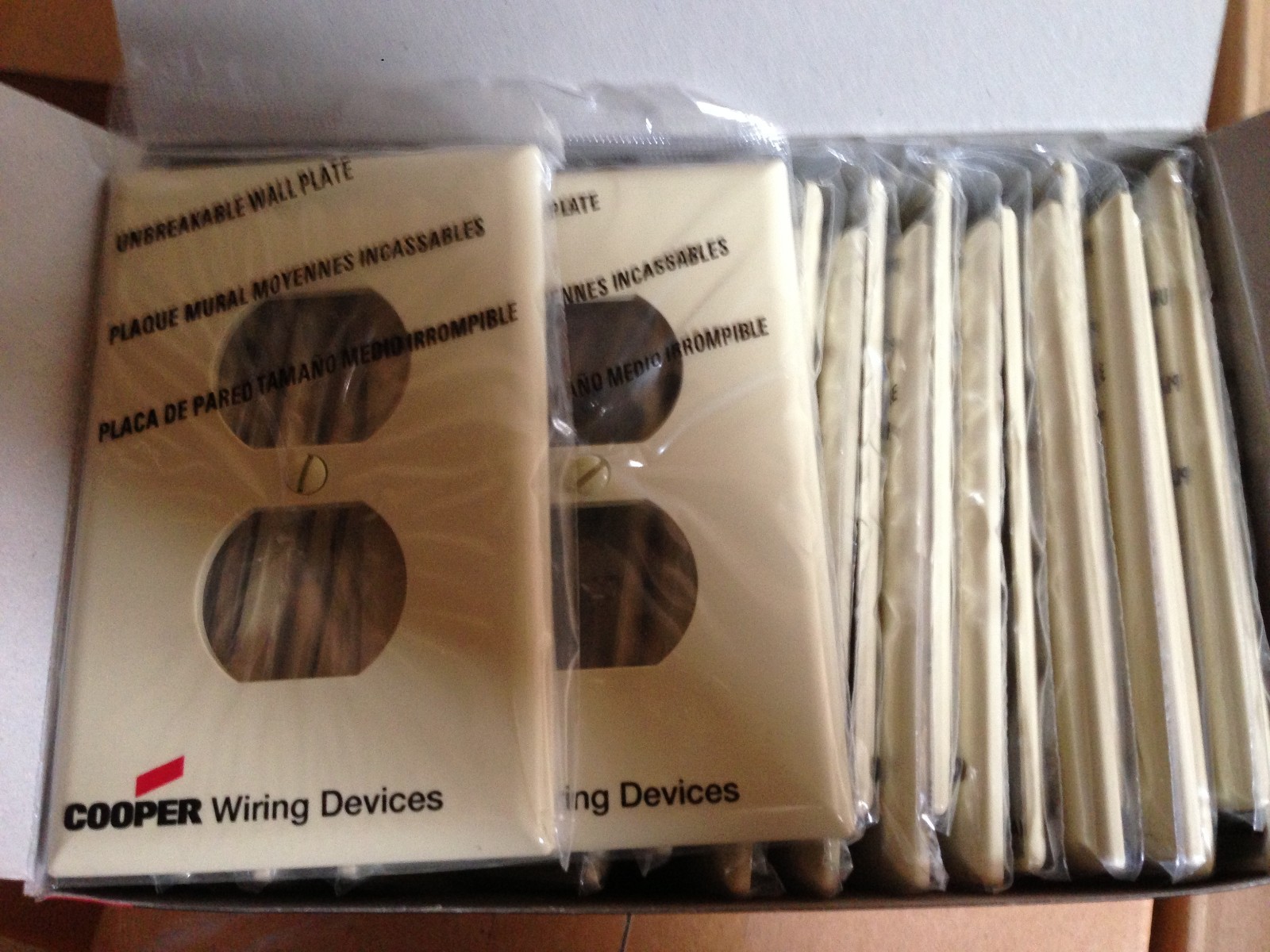(50 pc) Cooper Duplex Receptacle 1 Gang Oversize Mid Size Wallplate PJ8V Ivory